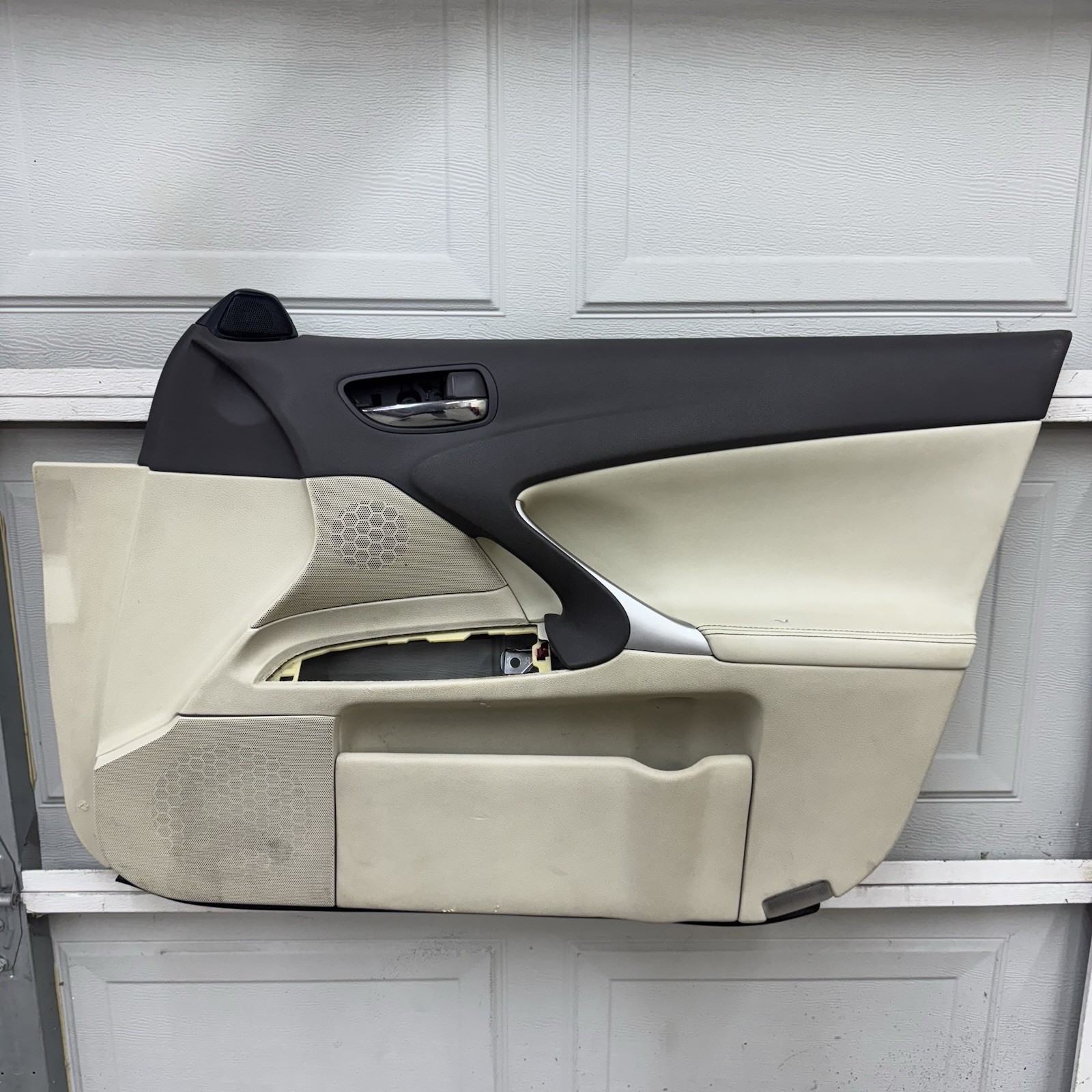 2006-2013 Lexus IS250 IS350 Passenger RH Front Door Panels OEM TAN Beige/Brown 2006-2013 Lexus IS250 IS350 Passenger RH Front Door Panels OEM TAN Beige/Brown