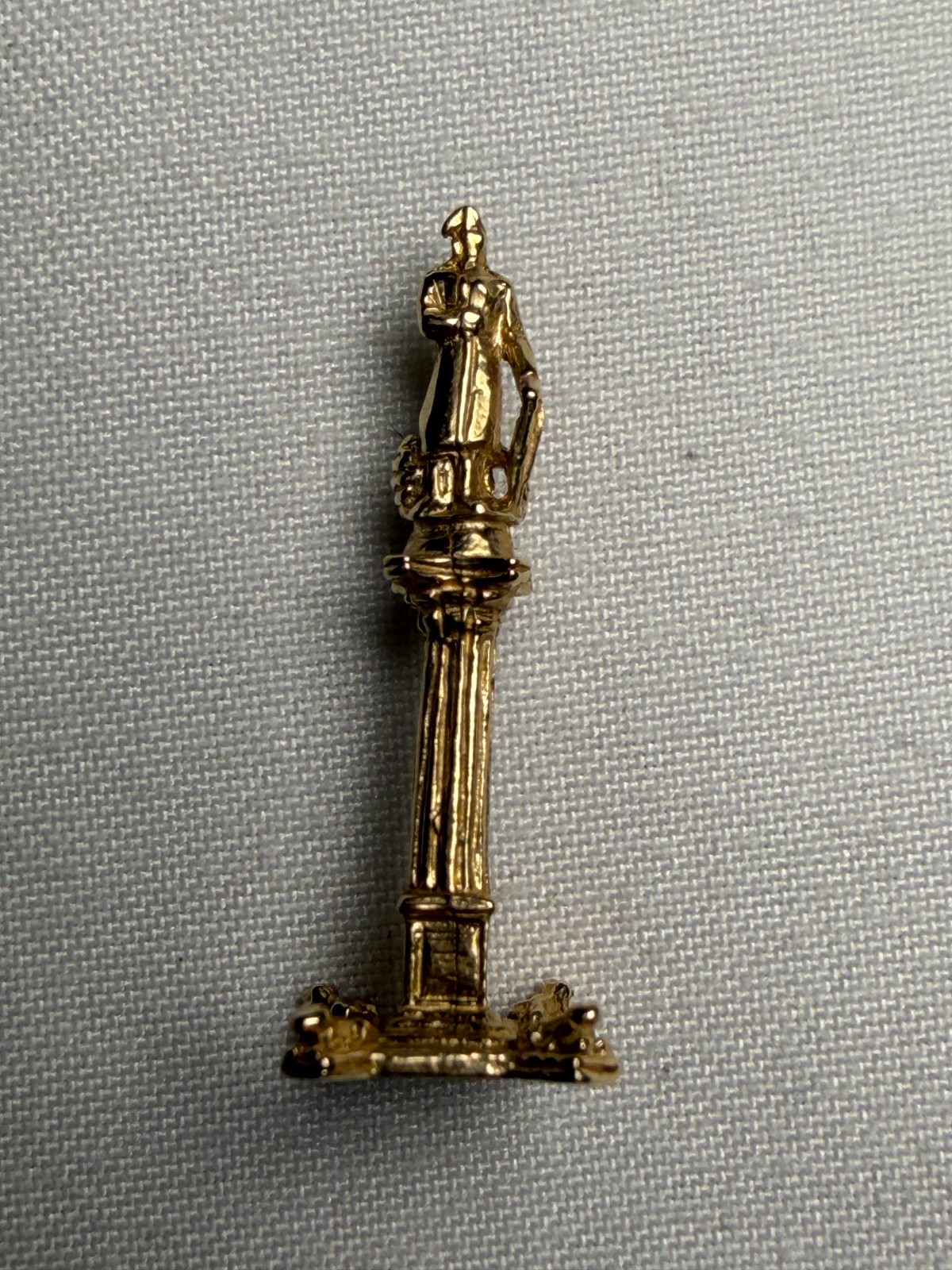 Vintage 14k Gold Nelson\'s Column Charm, 2 Gram London Monument Pendant Vintage 14k Gold Nelson\'s Column Charm, 2 Gram London Monument Pendant