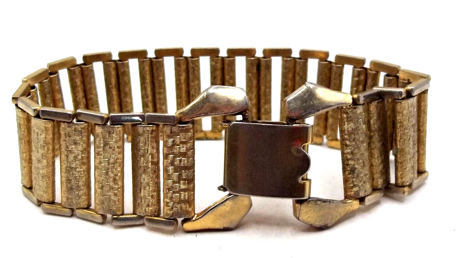 Vintage 70's Signed Judy Lee Gold-tone Panel Embossed Wide Book Chain Bracelet