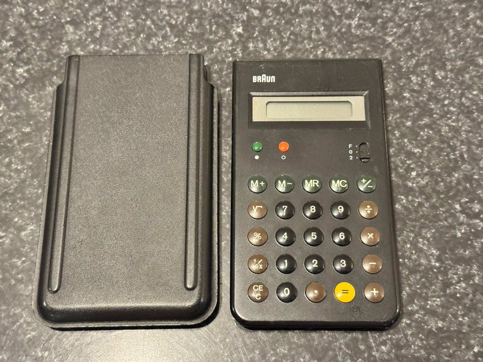 Braun Pocket Basic Calculator Type 4 835 871-B Black with Case, LCD Display Braun Pocket Basic Calculator Type 4 835 871-B Black with Case, LCD Display