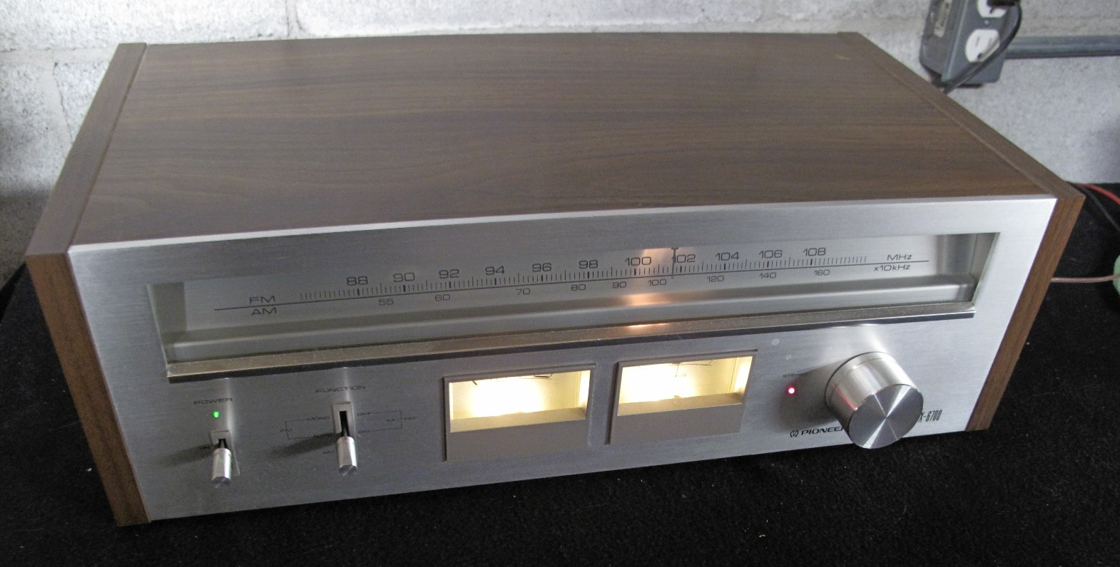 Pioneer TX-6700 AM/FM Stereo Tuner Vintage Tested Excellent Working Condition,