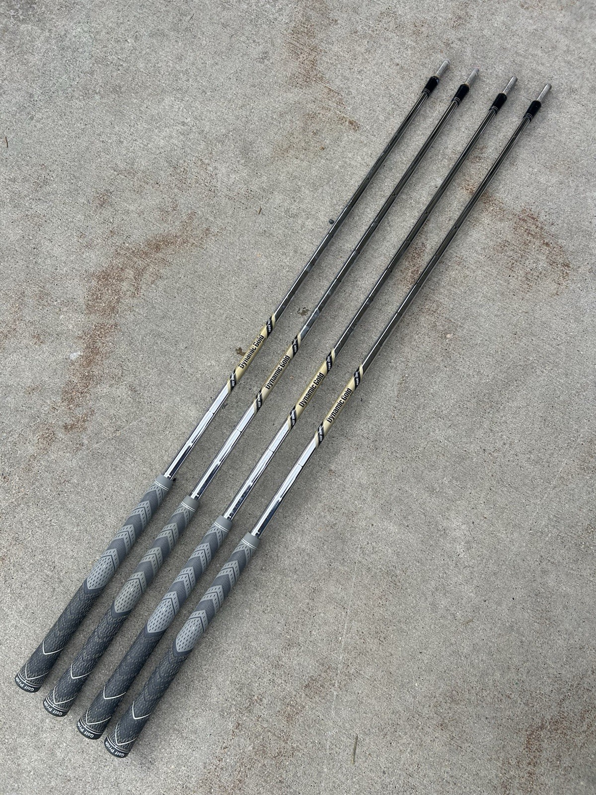 4 Dynamic Golf S400 Tour Issue Shafts 4 Dynamic Golf S400 Tour Issue Shafts