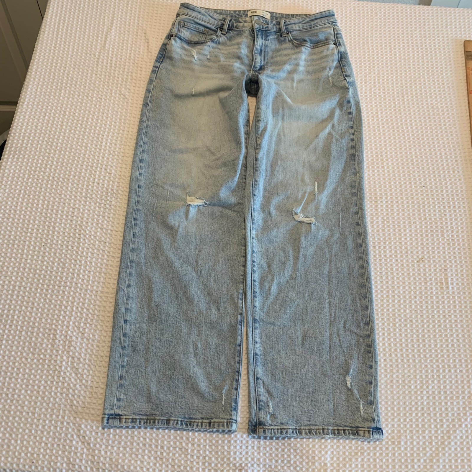 BKE Taylor Low Slung Baggy Fit Wide Leg Light Wash Distressed Jeans 30x32 BKE Taylor Low Slung Baggy Fit Wide Leg Light Wash Distressed Jeans 30x32