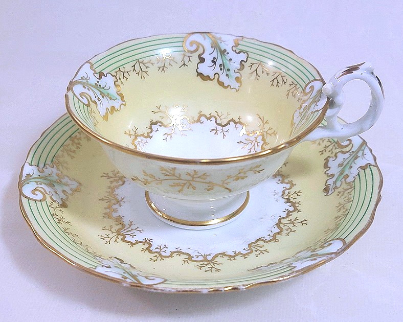 Antique (c. ~1843) England Yellow Green Gold Decorated Tea Cup & Saucer 673 Antique (c. ~1843) England Yellow Green Gold Decorated Tea Cup & Saucer 673