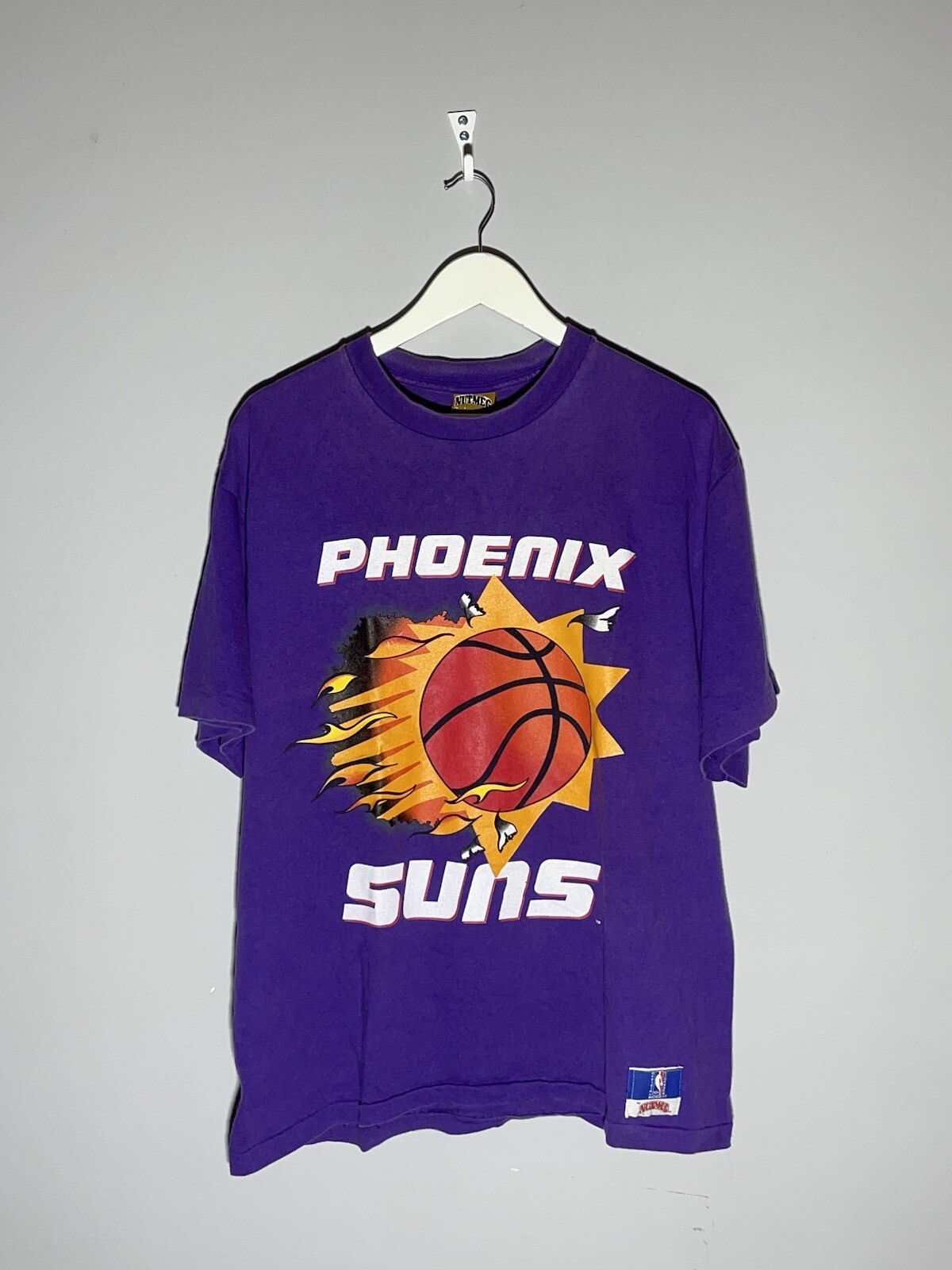 Vintage Phoenix Suns NBA 90’s Y2k Streetwear Double Print Nutmeg Mills T-Shirt