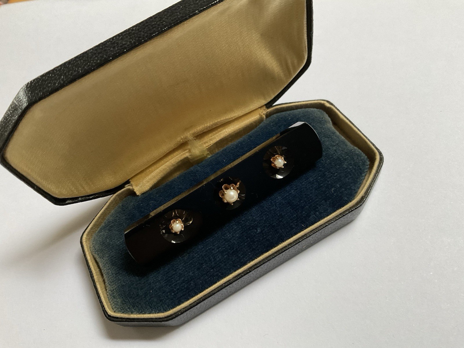 Antique Victorian Mourning Bar Brooch 14 K Solid Rose Gold Black Onyx Wt Pearls