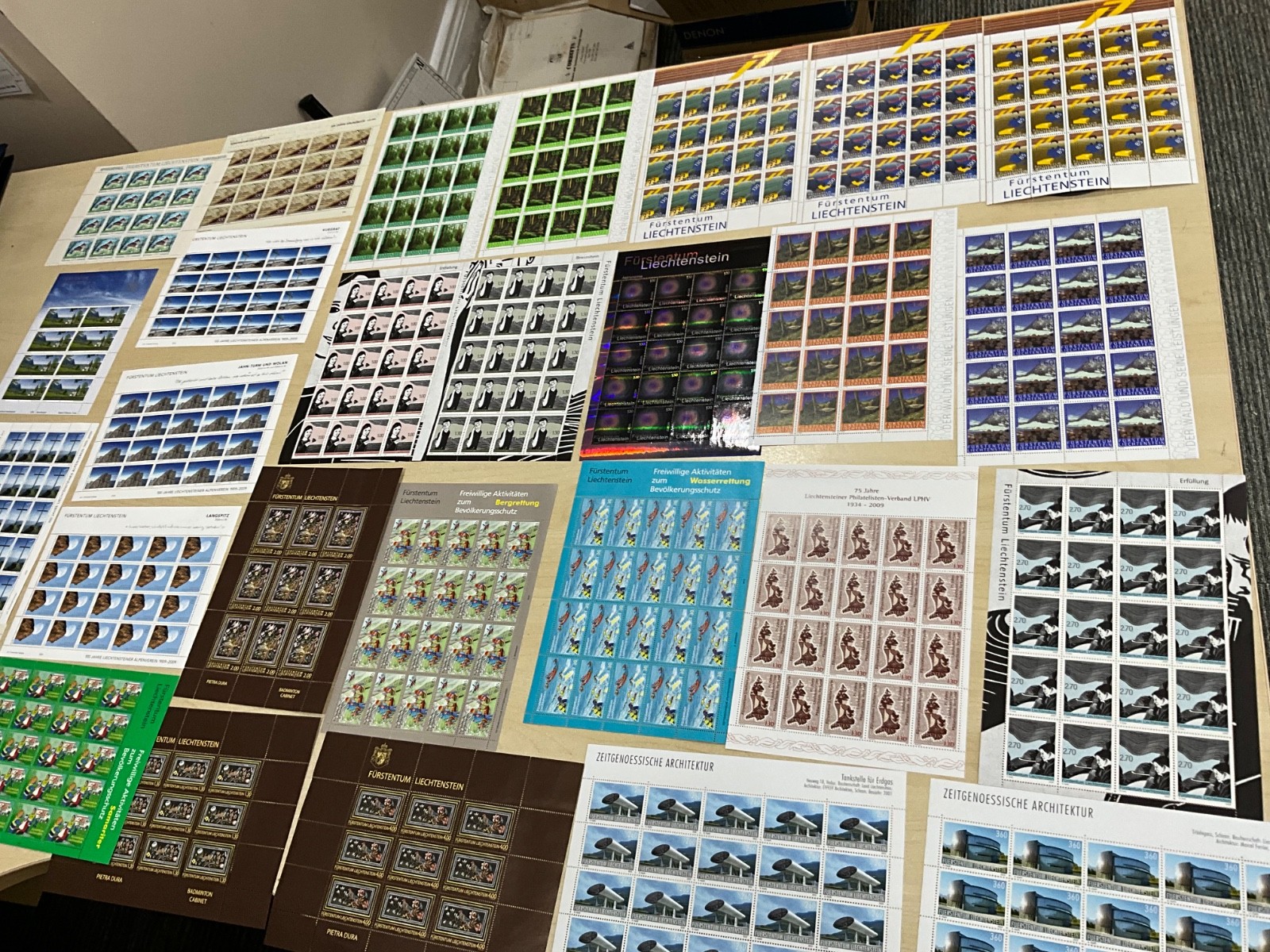 LIECHTENSTEIN stamps mnh 28 full sheets ##141 LIECHTENSTEIN stamps mnh 28 full sheets ##141