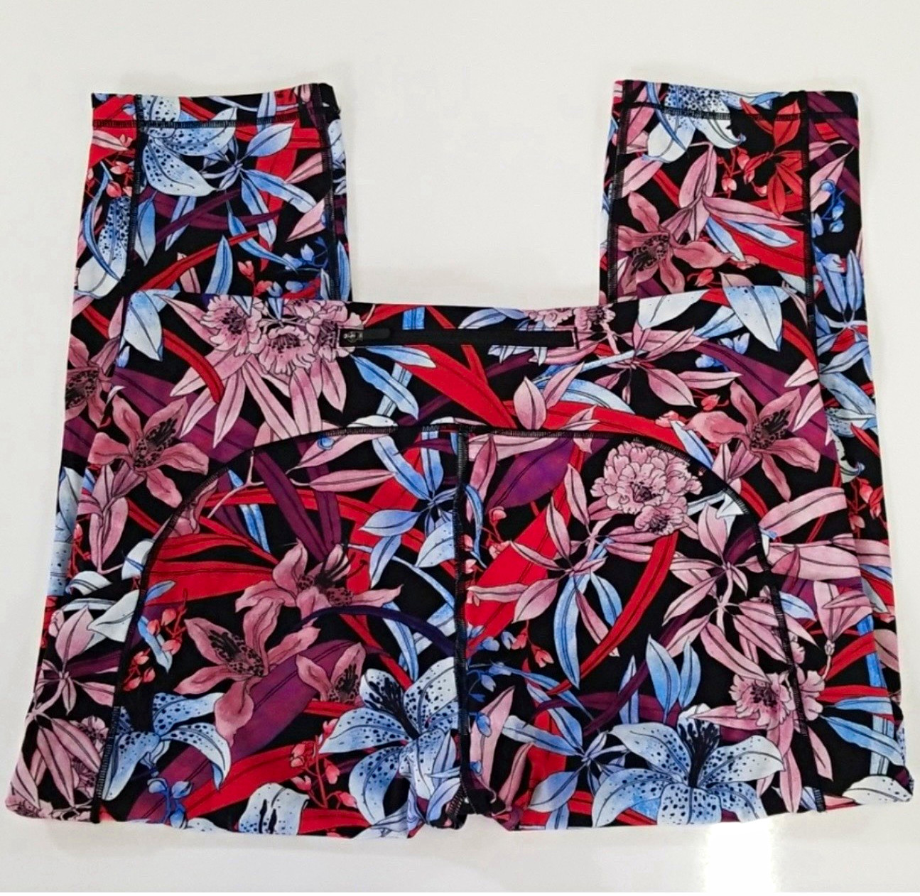 lululemon athletica Women’s Multicolor Floral Stretch Zip Athletic leggings 23” lululemon athletica Women’s Multicolor Floral Stretch Zip Athletic leggings 23”