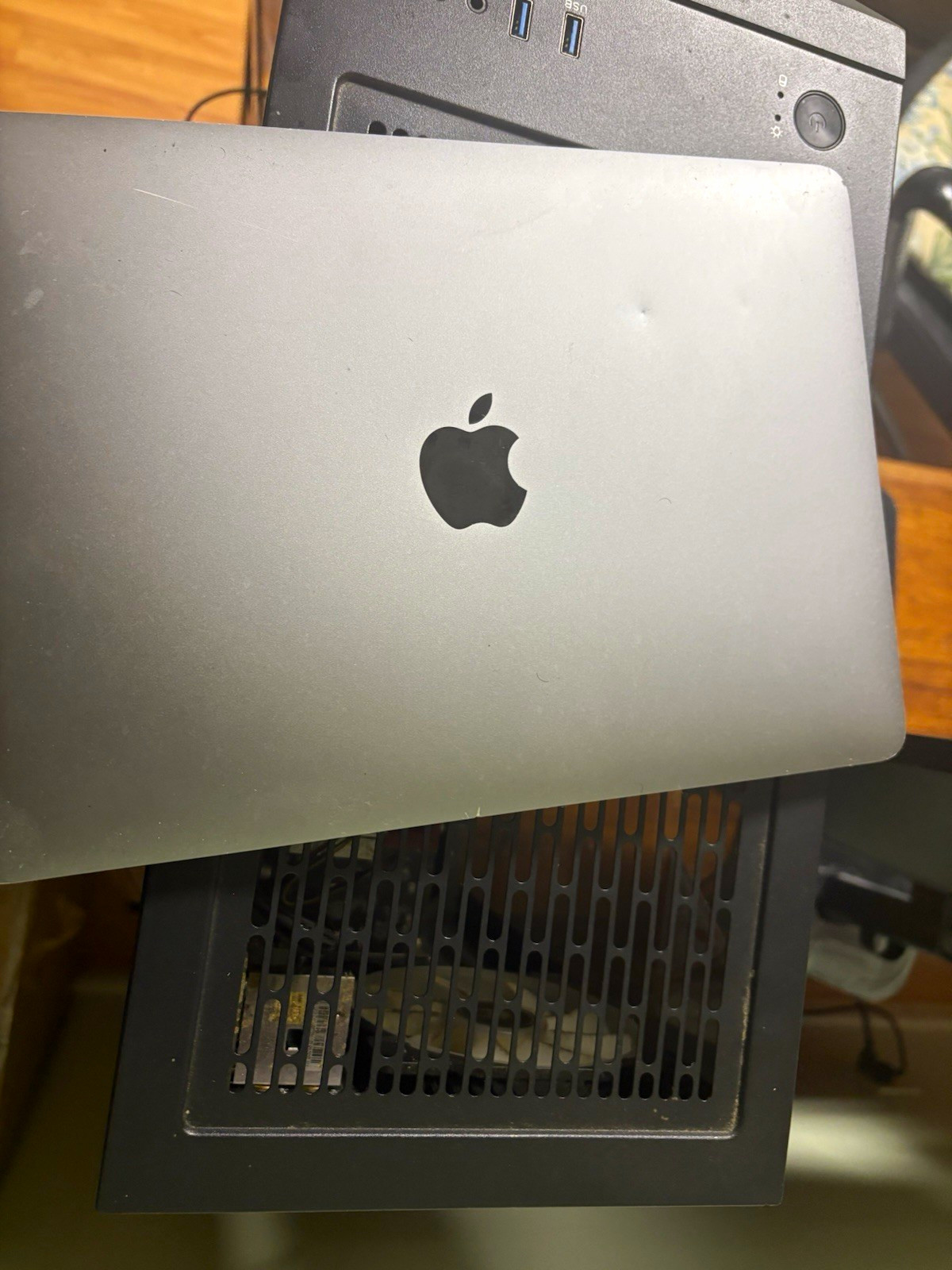 Apple MacBook 12in 2017 Core m3 1.1GHz 8GB 256GB SSD macOS USB-C Apple MacBook 12in 2017 Core m3 1.1GHz 8GB 256GB SSD macOS USB-C
