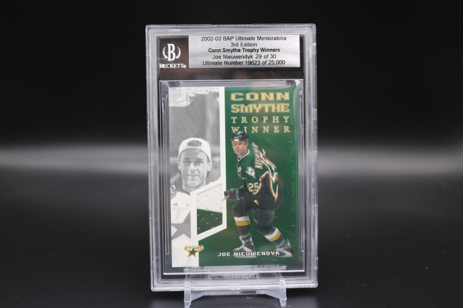 2002-03 BAP Ultimate Memorabilia Joe Nieuwendyk NHL Conn Smthe Stars /30 2002-03 BAP Ultimate Memorabilia Joe Nieuwendyk NHL Conn Smthe Stars /30