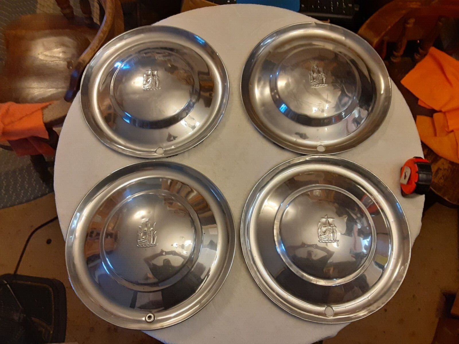 Vintage 1953 Plymouth 15\'\' Inch Hubcaps Vintage 1953 Plymouth 15\'\' Inch Hubcaps