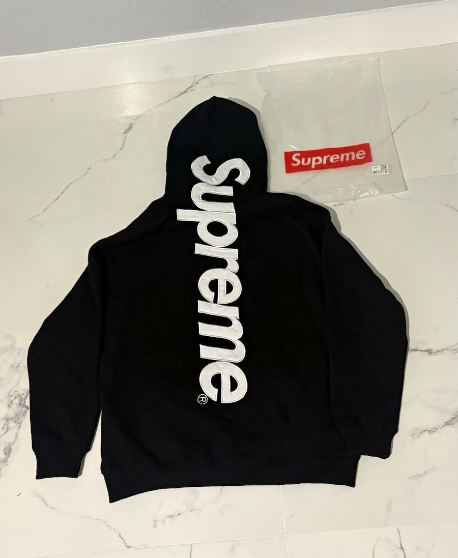 Supreme Men’s Pullover Hoodie L Black White Graphic Logo Print Hooded Supreme Men’s Pullover Hoodie L Black White Graphic Logo Print Hooded