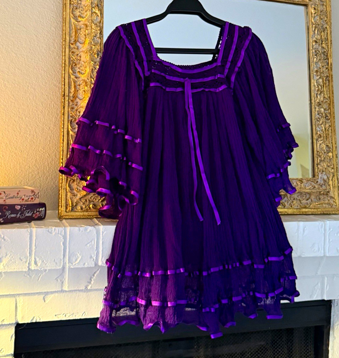 Vintage 70’s Mexicana angel top with bell sleeves