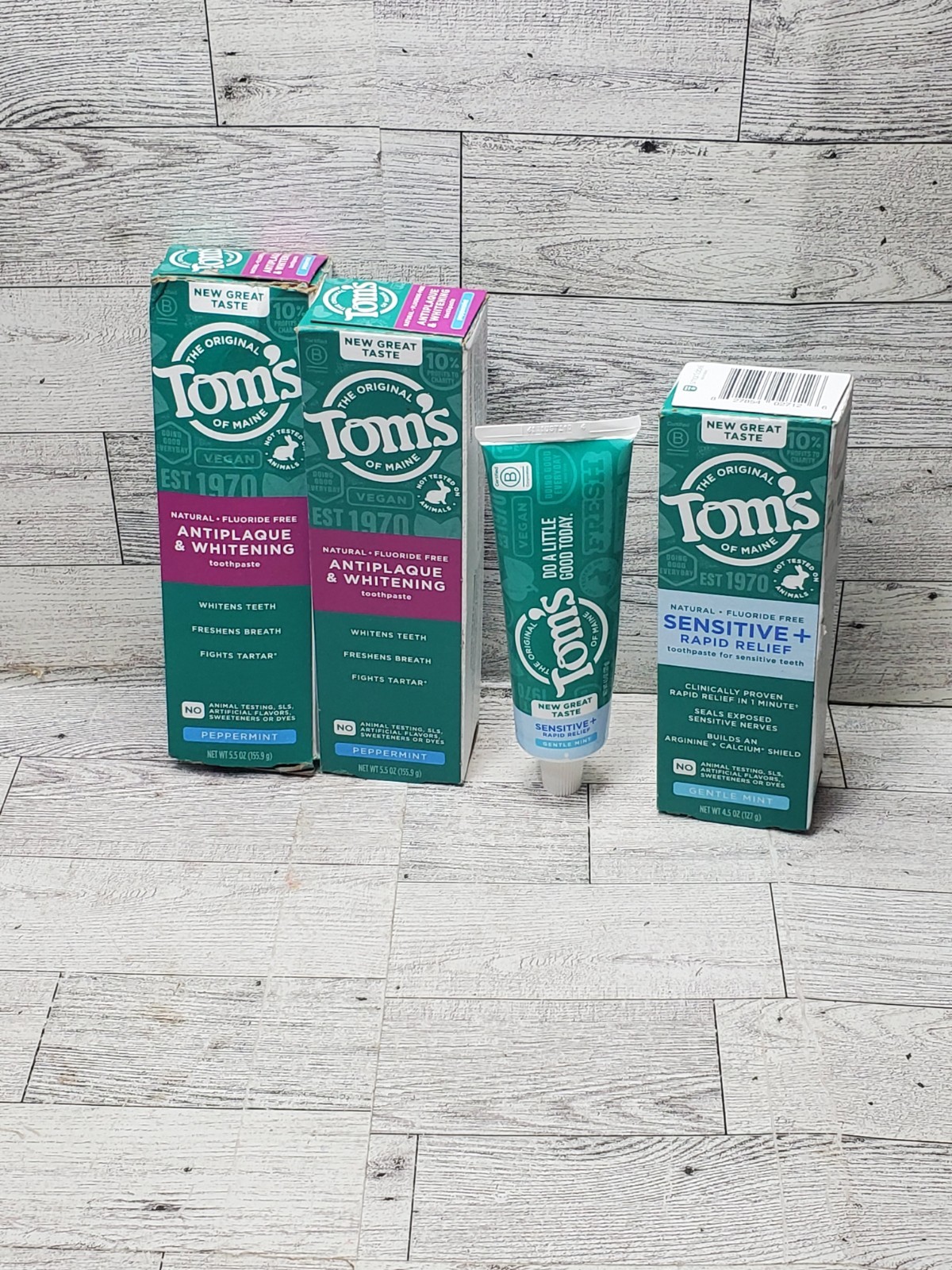 Tom\'s of Maine & Whitening Toothpaste & Sensitive+ Toothpaste Bundle, 4pk Tom\'s of Maine & Whitening Toothpaste & Sensitive+ Toothpaste Bundle, 4pk