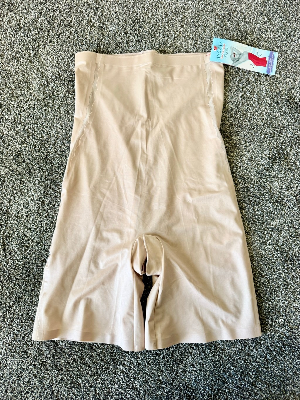 Women\'s Assets by Spanx Shapewear XL Beige Scalloped High-Waist Mid-Thigh Women\'s Assets by Spanx Shapewear XL Beige Scalloped High-Waist Mid-Thigh
