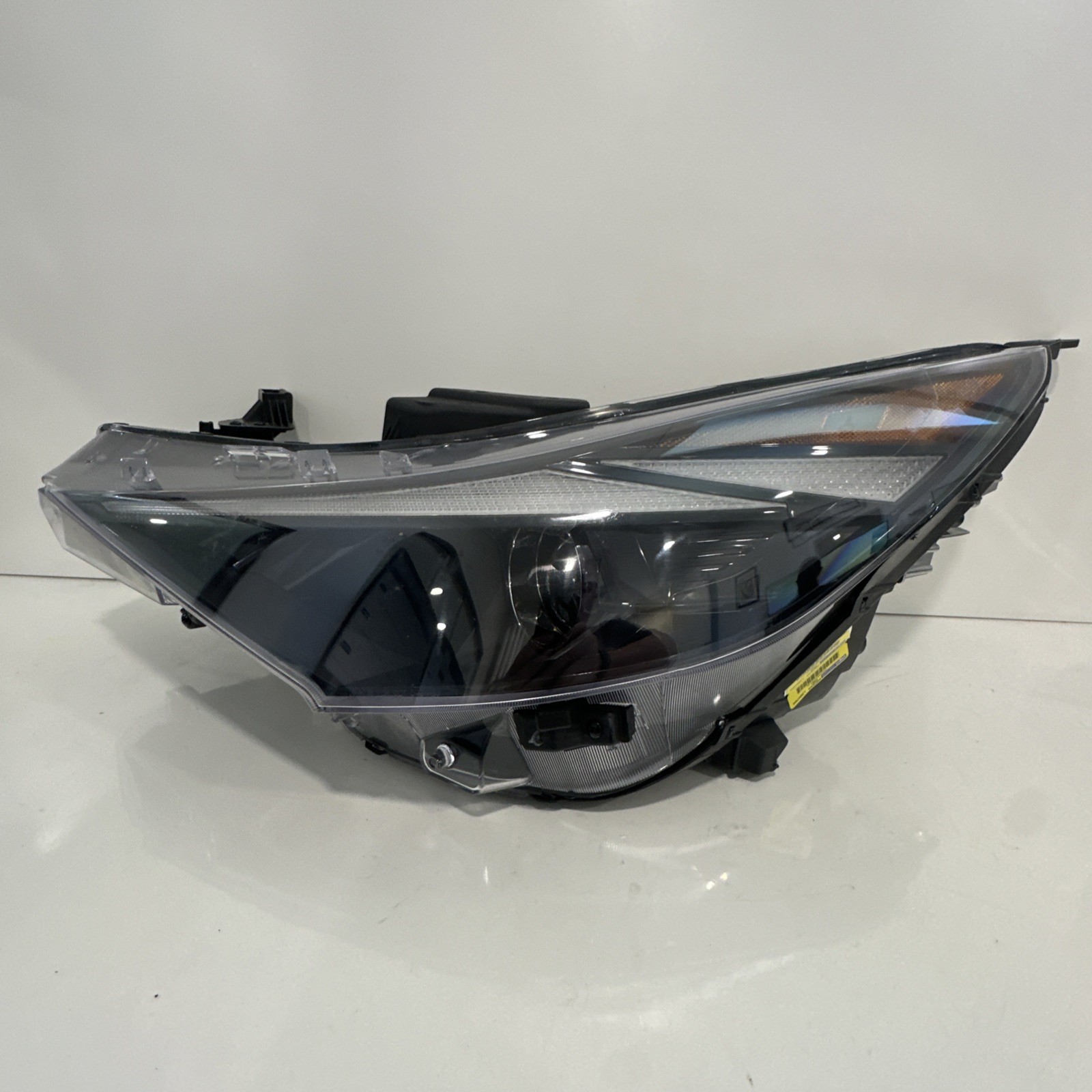 Fits 2021 - 2023 Hyundai Elantra Driver Left LH US Built Halogen Headlight TYC