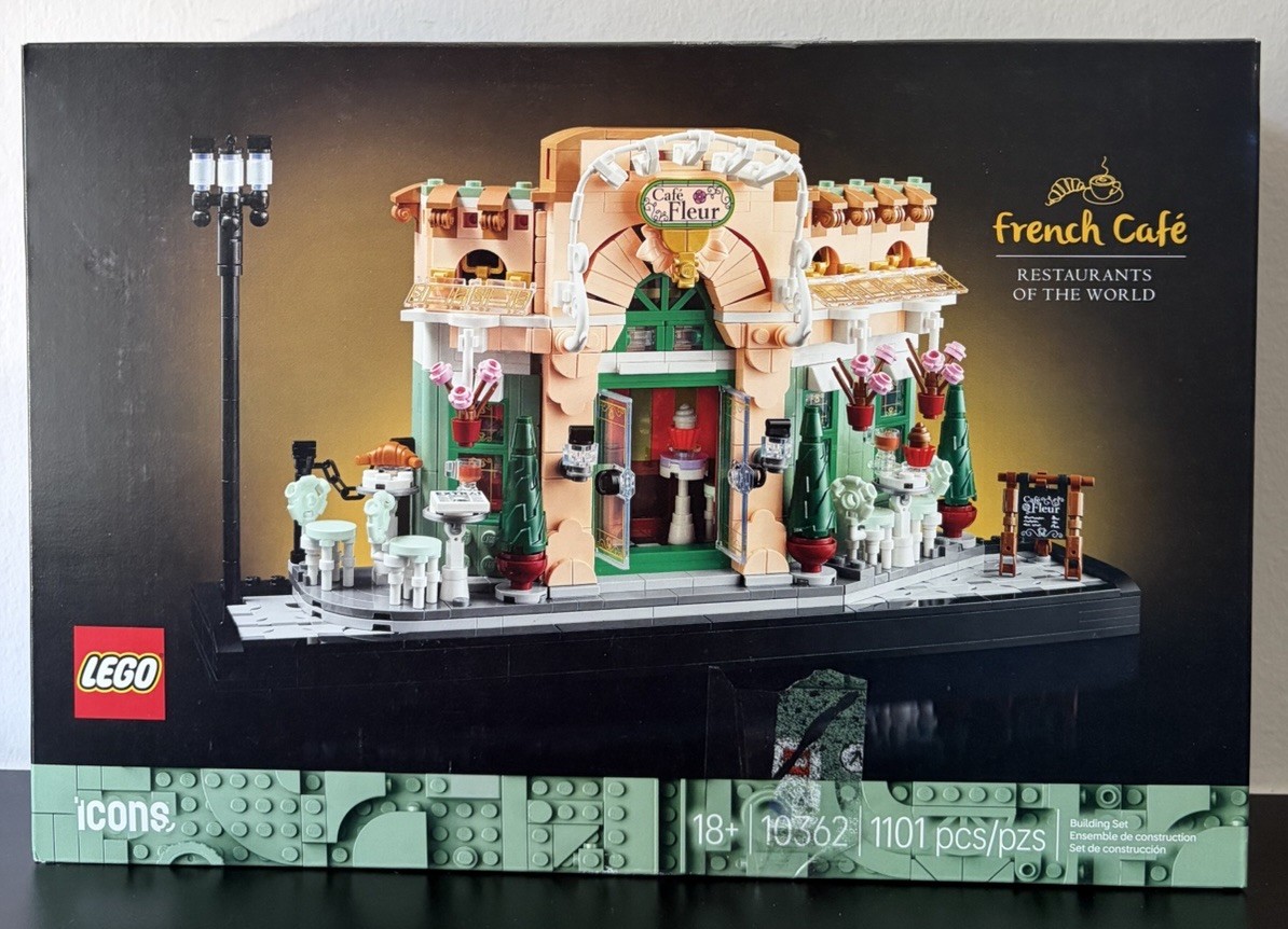 LEGO 10362 Icons French Cafe Paris Building Kit Restaurants of the World 1101pcs