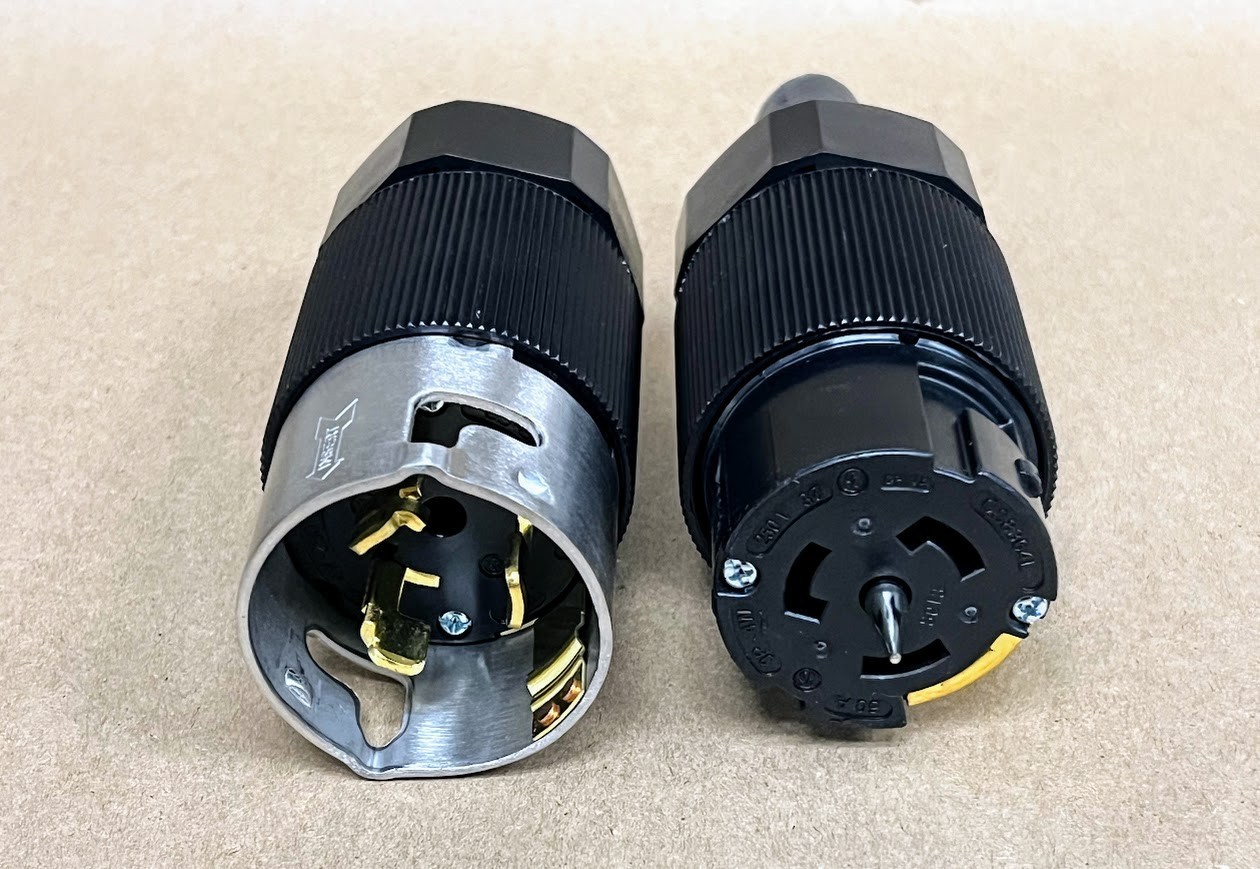 Hubbell CS8364L/CS8365L 50A 250V 3P 4W Male/Female Twist Lock Plug Set Hubbell CS8364L/CS8365L 50A 250V 3P 4W Male/Female Twist Lock Plug Set