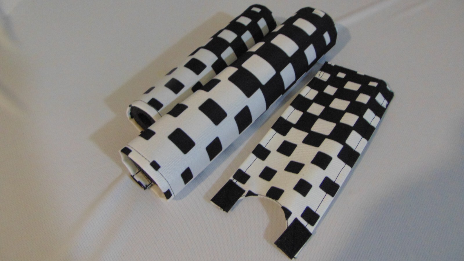 CLASSIC CHECKERED BIKE BMX PAD SET STEM HANDLEBAR TOP TUBE BIKE PADS VINTAGE BW CLASSIC CHECKERED BIKE BMX PAD SET STEM HANDLEBAR TOP TUBE BIKE PADS VINTAGE BW