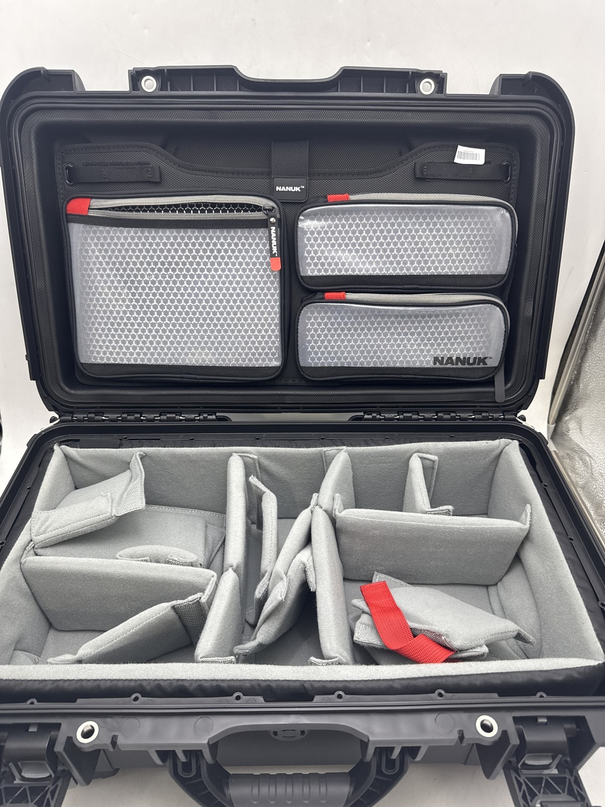 060BK - NANUK 935S