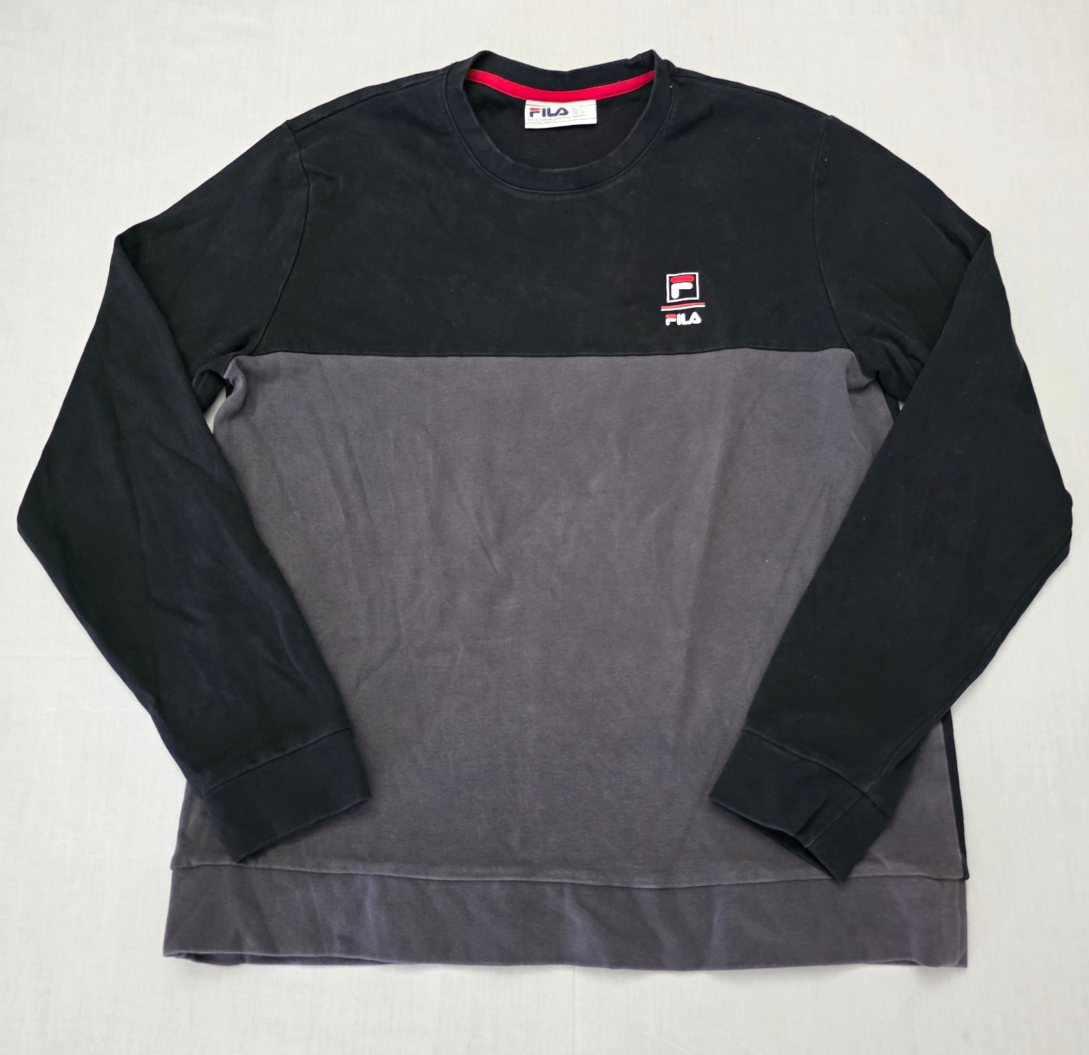 FILA Black Gray Colorblock Fleece Cotton Logo Crewneck Pullover Sweatshirt L FILA Black Gray Colorblock Fleece Cotton Logo Crewneck Pullover Sweatshirt L