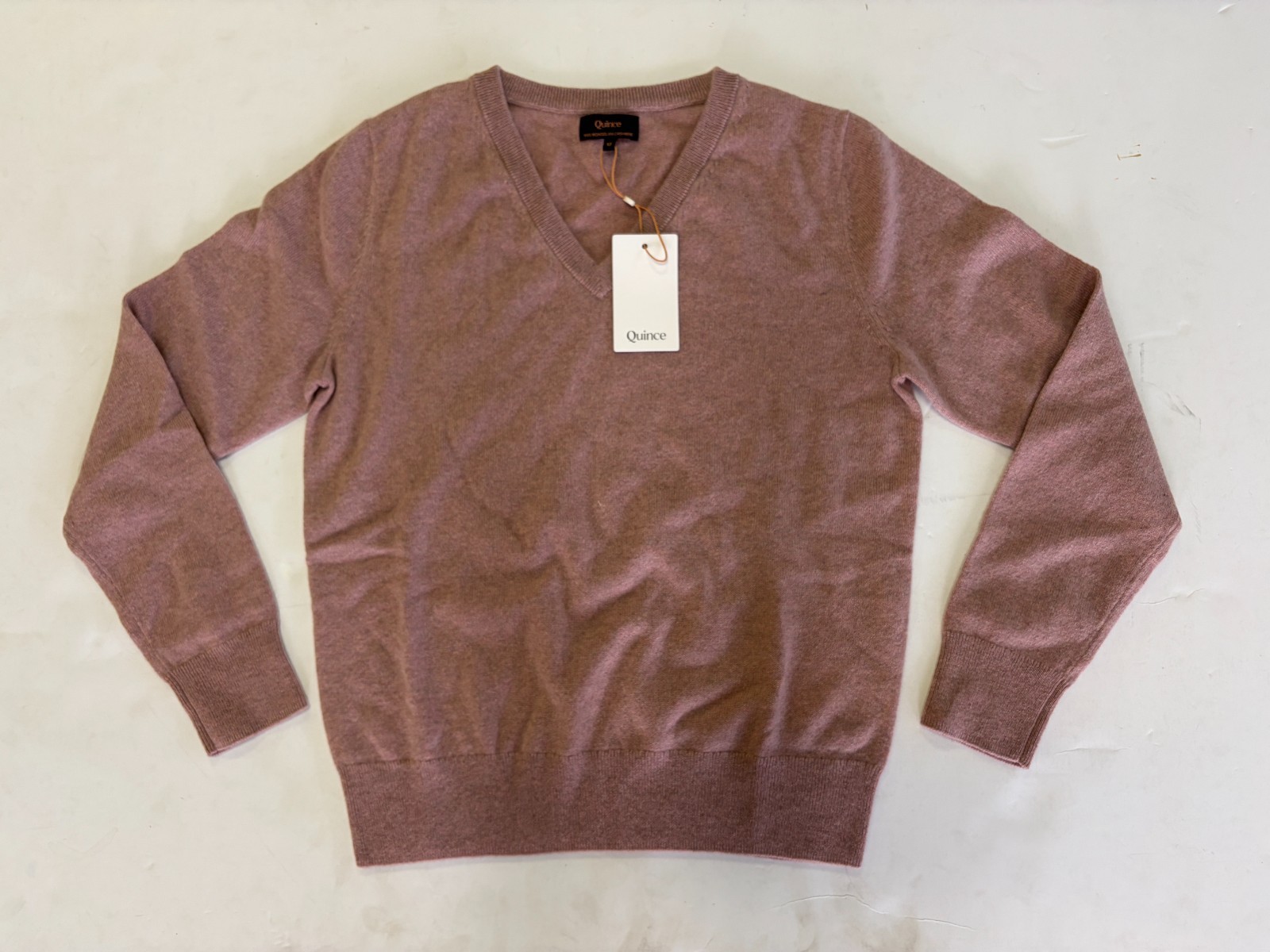 Quince 100% Mongolian Cashmere V-Neck Sweater Mauve Pink Pullover NWT Womens Quince 100% Mongolian Cashmere V-Neck Sweater Mauve Pink Pullover NWT Womens