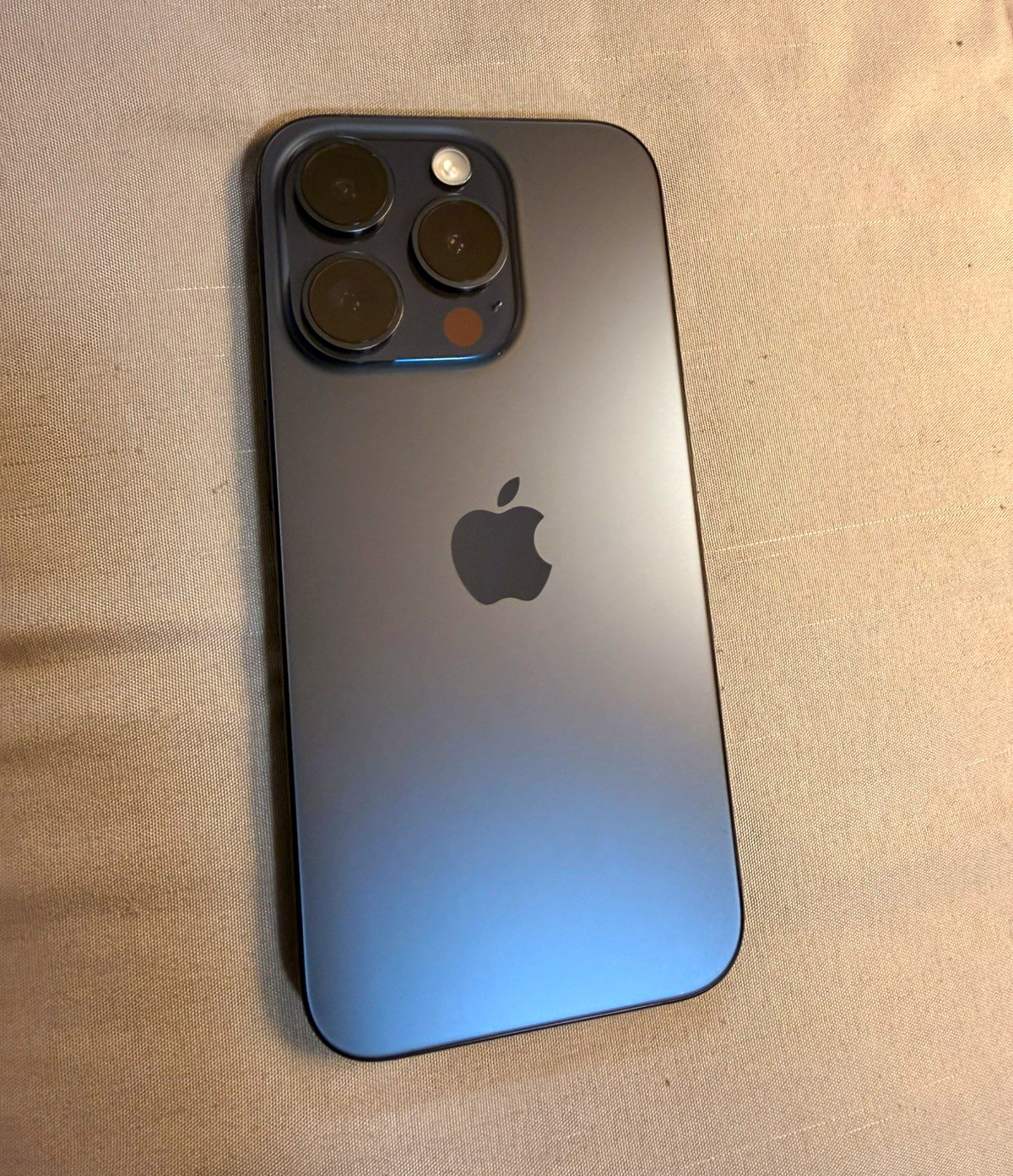  Apple iPhone 15 pro Blue titanium Excellent condition ‘’Parts only’’ Apple iPhone 15 pro Blue titanium Excellent condition ‘’Parts only’’