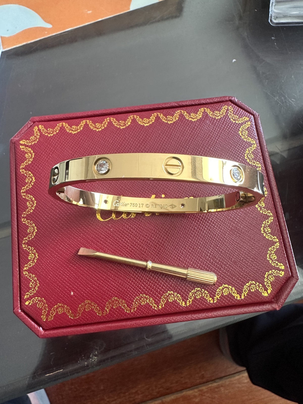 GIFT 18k.Yellow Gold Classic Love 4 Diamond Bracelet Size 17