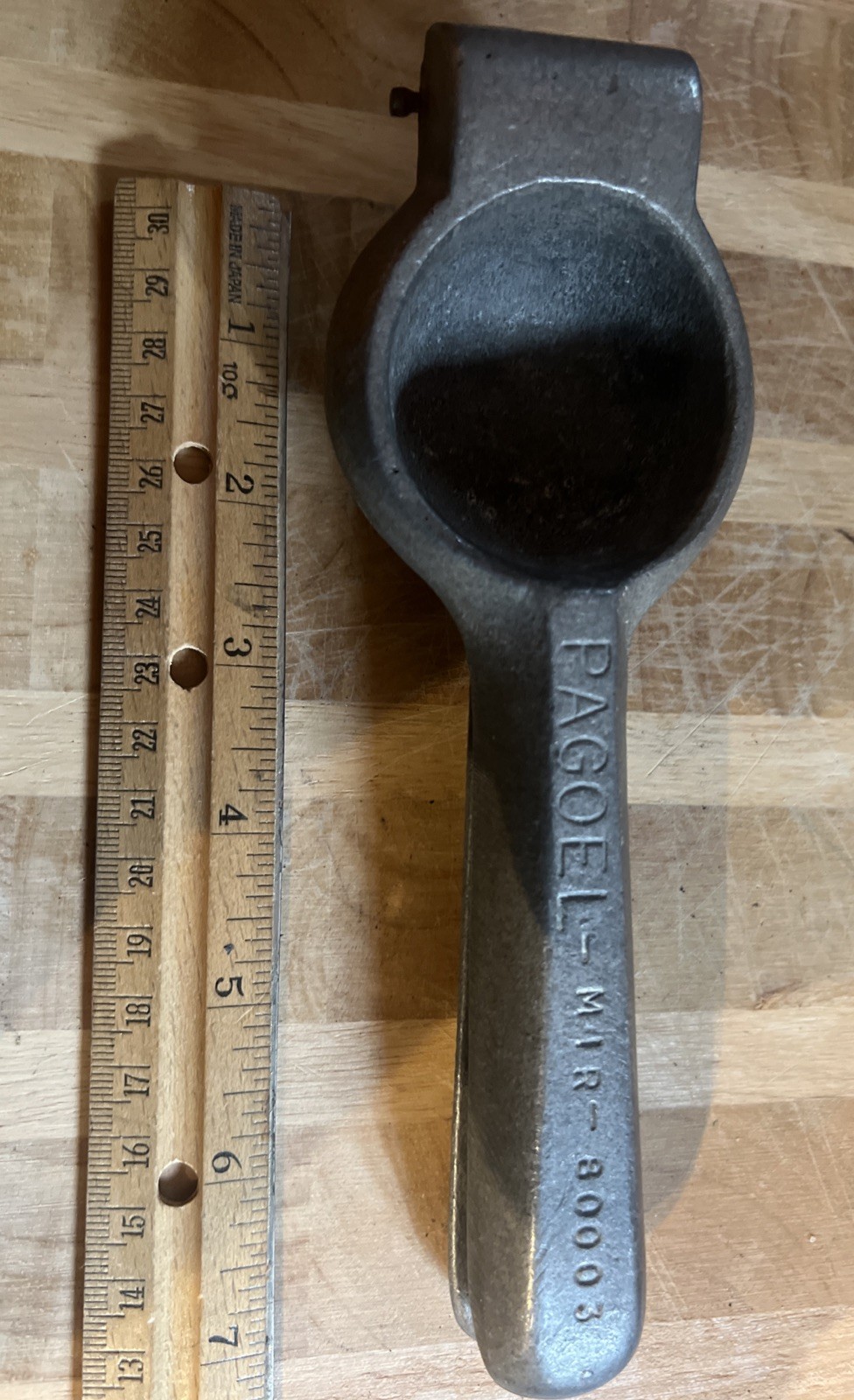 Pagoel Vintage Lemon Press Cast All Metal Juicer Hand Citrus Lime Squeezer Pagoel Vintage Lemon Press Cast All Metal Juicer Hand Citrus Lime Squeezer