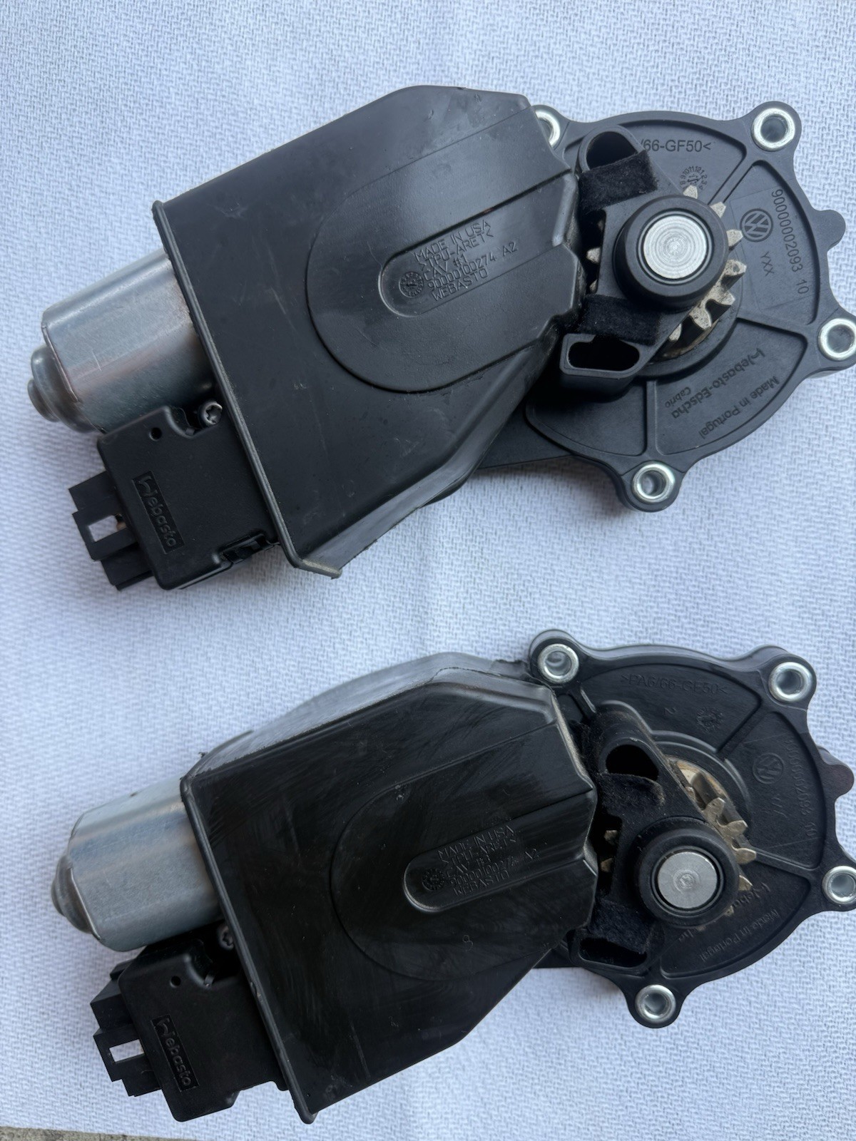 2 pc 12-19 VW- Beetle Convertible Top Lift Motor LH-RH 5C3871601 OEM TESTED  