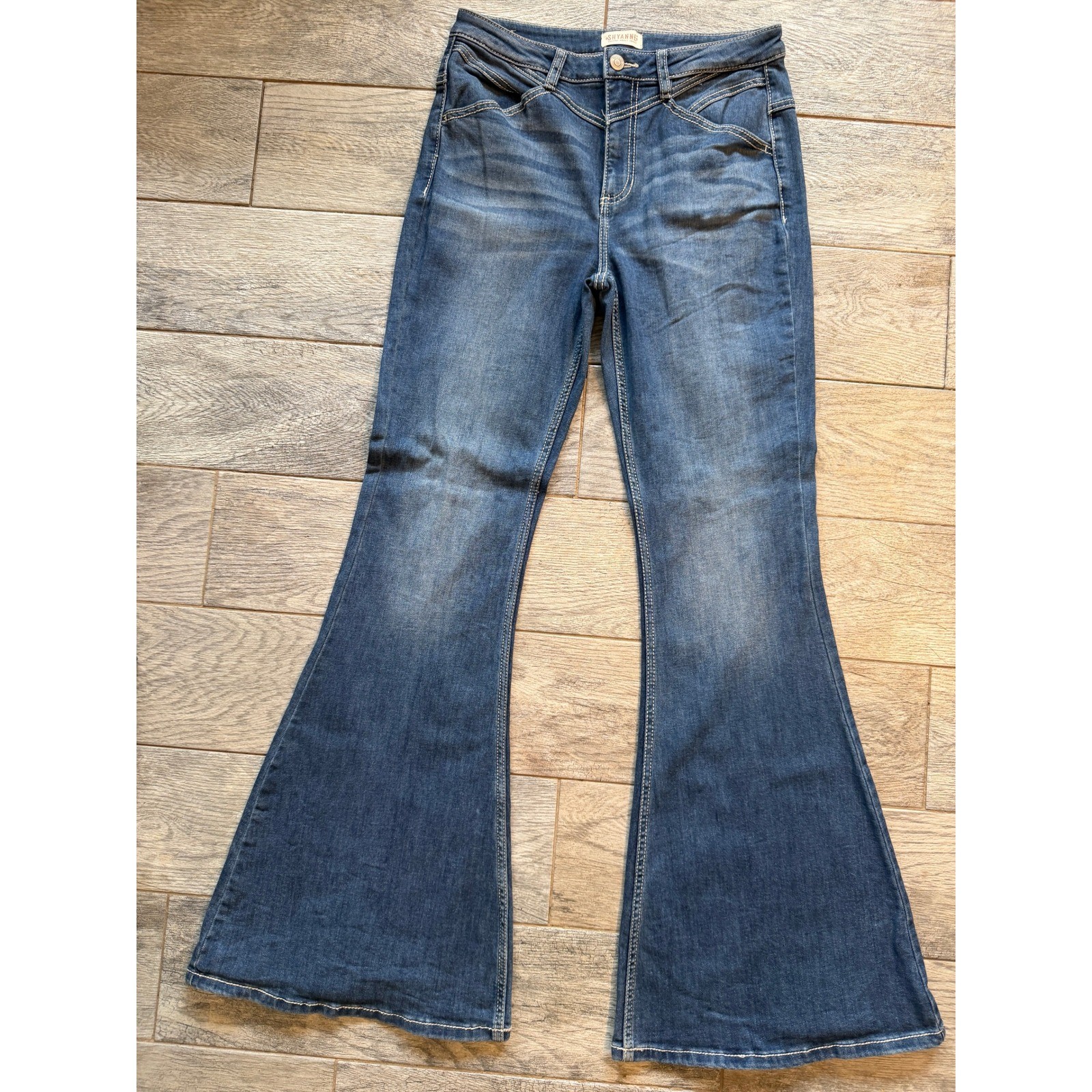 Shyanne Flare Jeans 31 x 34 High Rise Western Bell Bottom Denim Country 31x34