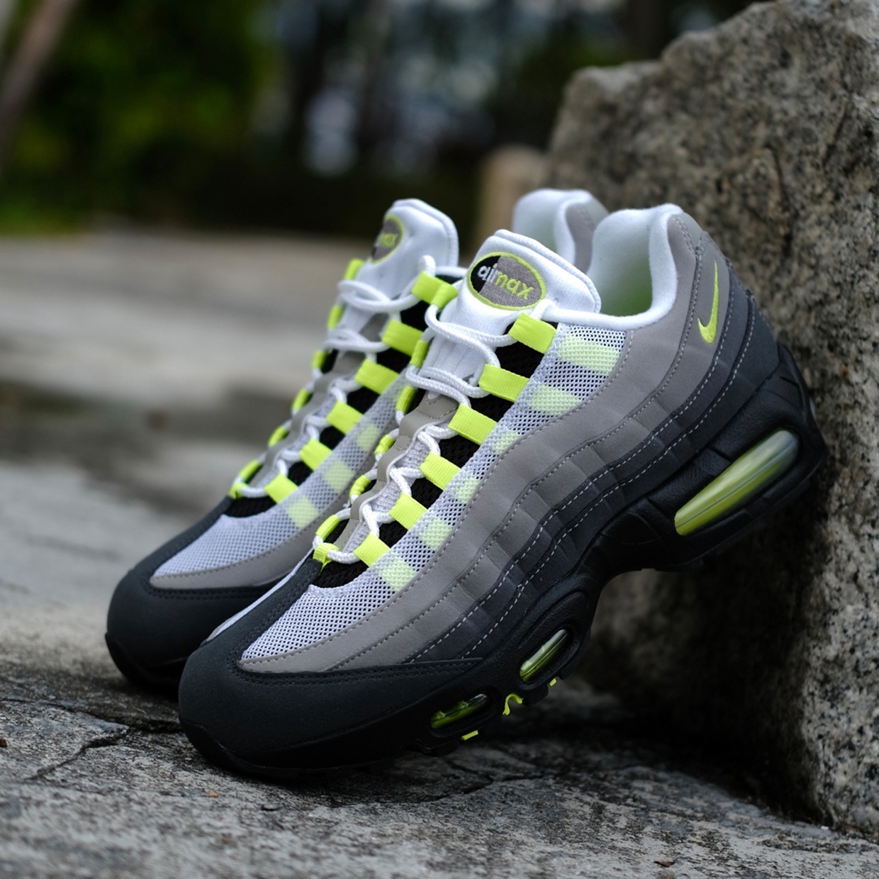 Men's Nike Air Max 95 OG Big Bubble Neon HM4740-001 Sneakers