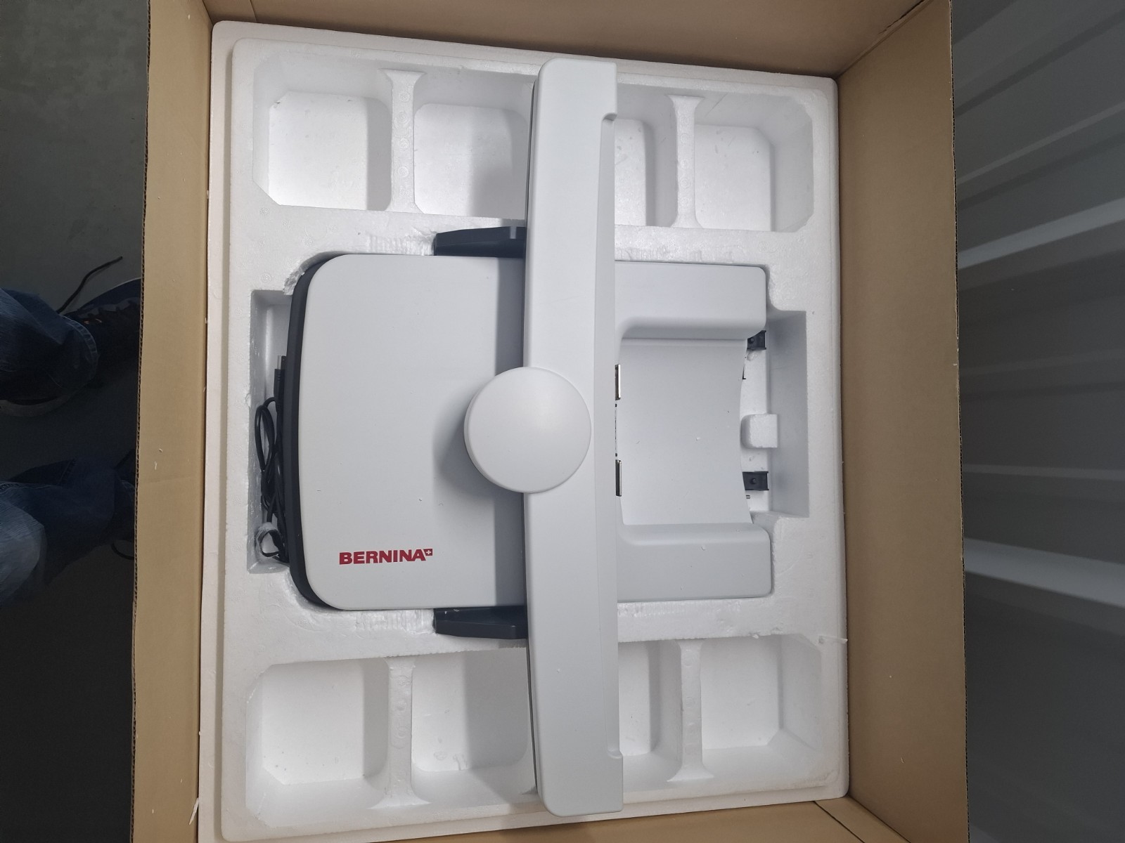 Bernina Series 7-8 Embroidery Module Type HPEMB Bernina Series 7-8 Embroidery Module Type HPEMB