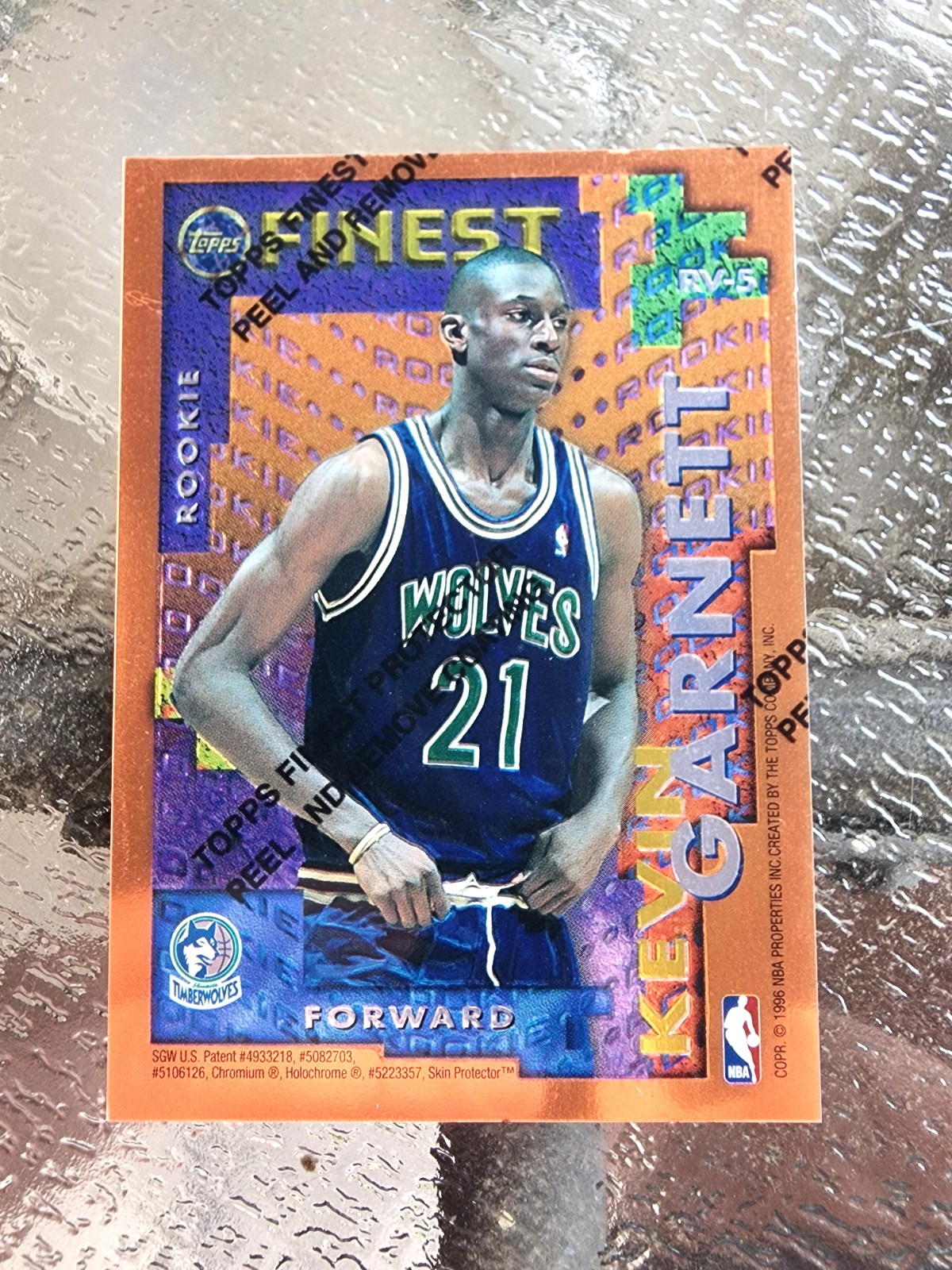 1995 Topps Finest Rookie Veteran Tom Gugliotta Kevin Garnett RC HOF NM-MT w/Peel 1995 Topps Finest Rookie Veteran Tom Gugliotta Kevin Garnett RC HOF NM-MT w/Peel