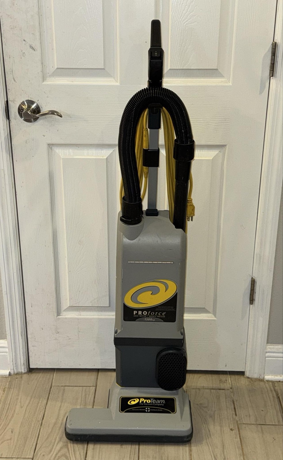 ProTeam ProForce 1500XP Upright Vacuum Cleaner Gray Yellow Hose Tested Works