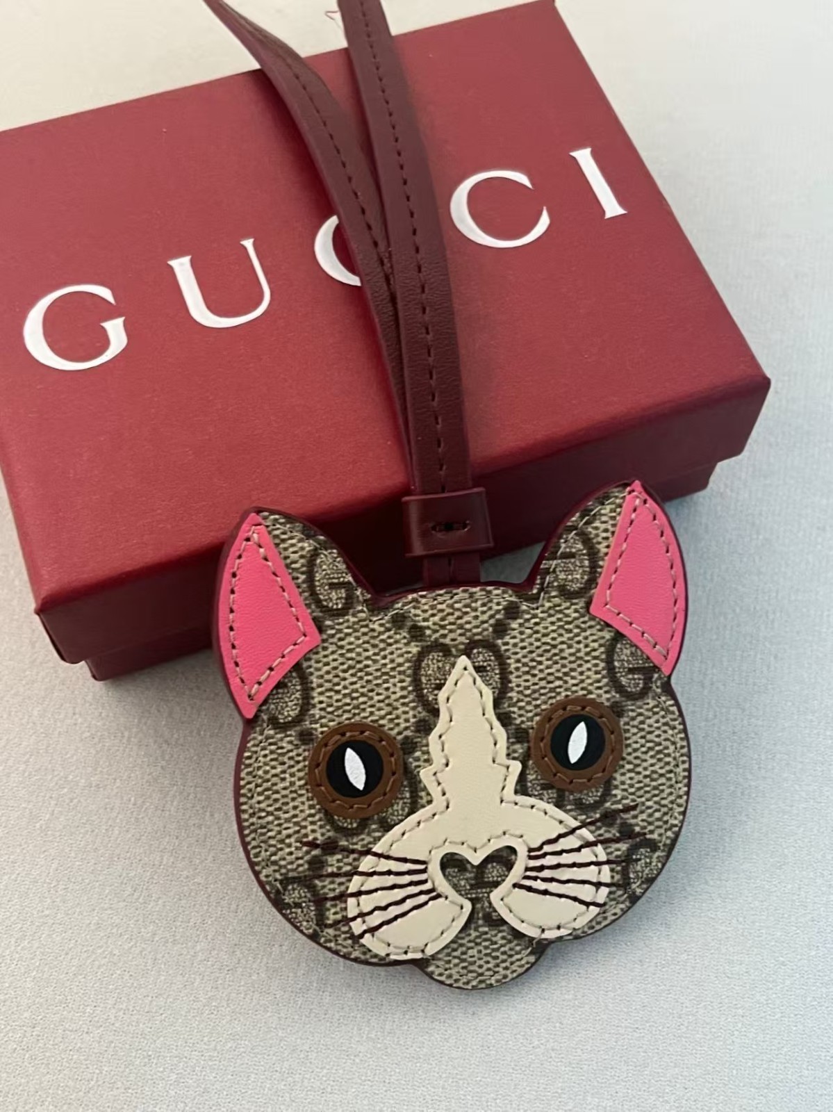 GUCCI Novelty Charm Cat Design Leather Keychain Gift Key chain with New in Box GUCCI Novelty Charm Cat Design Leather Keychain Gift Key chain with New in Box
