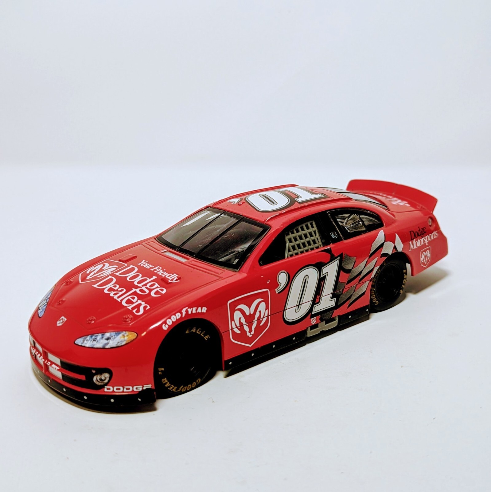 2001 Racing Champions 1:24 Dodge Motorsports Dodge Dealers \'01 Intrepid R/T USED