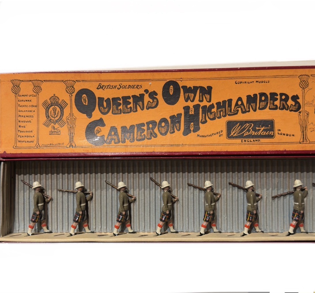 W.Britain #114 Queen’s Own Cameron Highlanders (8 Figures) W.Britain #114 Queen’s Own Cameron Highlanders (8 Figures)