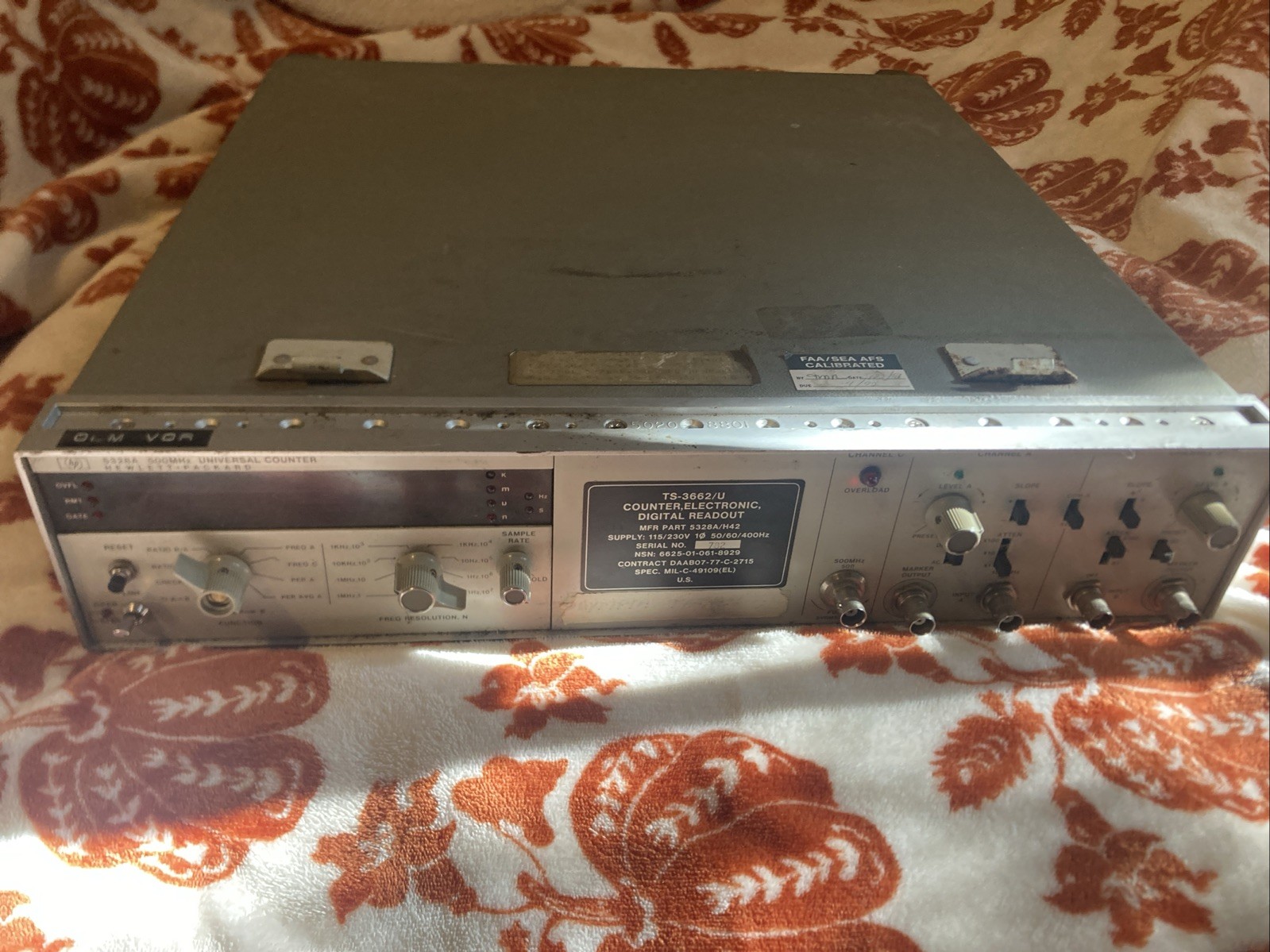 Vintage HP 5328A Electronic Universal Counter 500MHz Vintage HP 5328A Electronic Universal Counter 500MHz