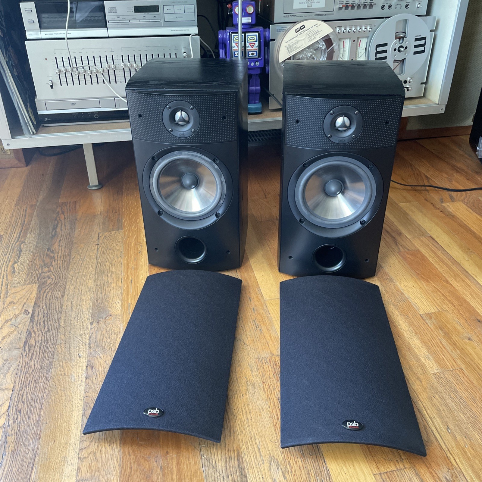 PSB - Image B25 Bookshelf Monitor Speakers Made In Canada Work Great See Video
