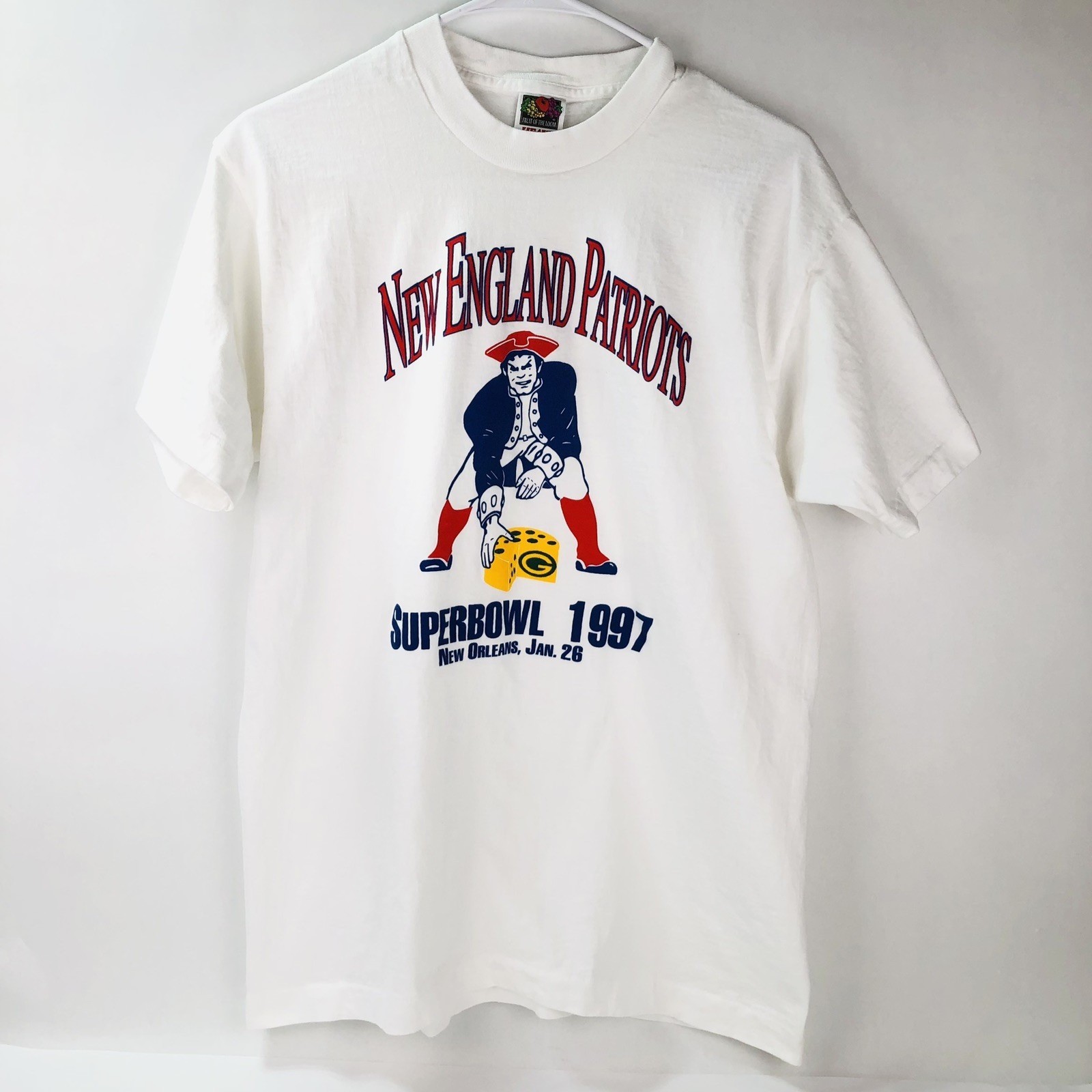 Vintage 1997 Super Bowl XXXI T-Shirt Patriots NFL White Fruit of the Loom L Vintage 1997 Super Bowl XXXI T-Shirt Patriots NFL White Fruit of the Loom L