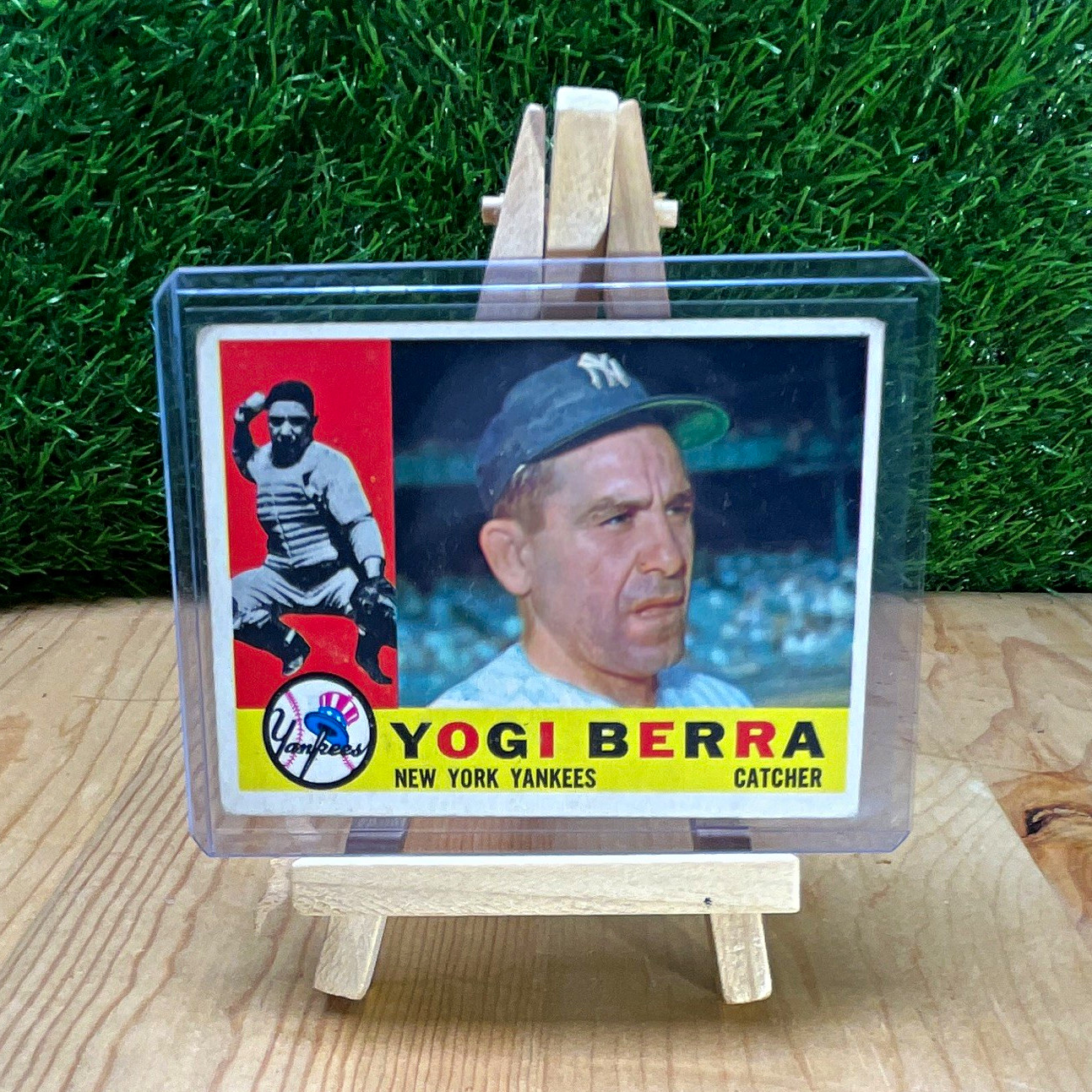 Topps 1960 Topps Yogi Berra #480 New York Yankees Baseball Base VG