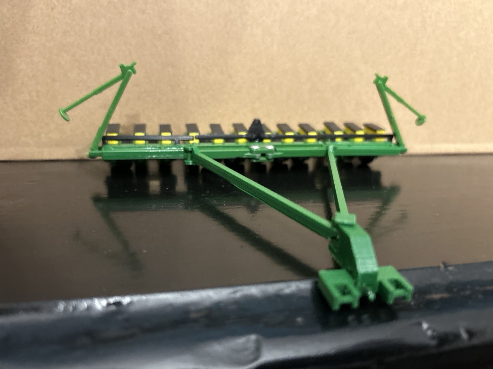 Customized Ertl 1/64 John Deere 7200 Pull Type Planter Customized Ertl 1/64 John Deere 7200 Pull Type Planter