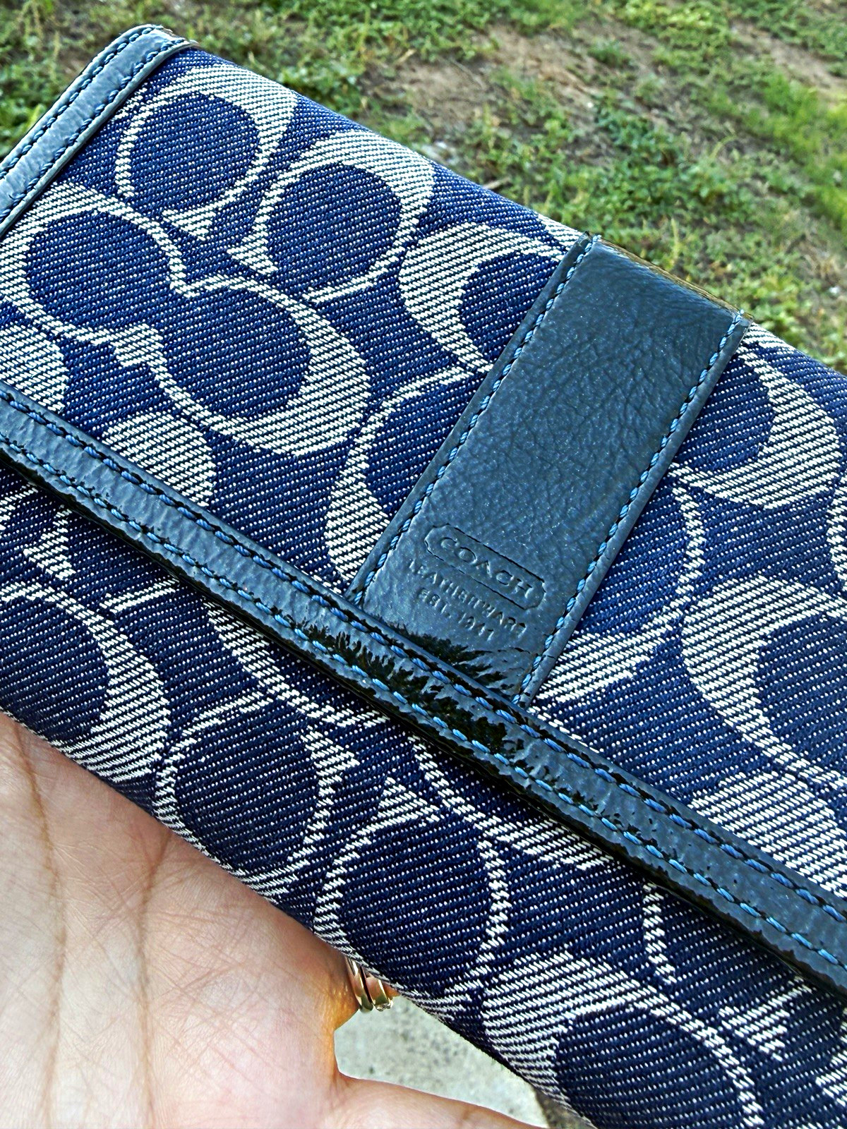 Rare Y2K Denim Coach Signature Canvas & Leather Trim Flap Fold-Over Snap Wallet Rare Y2K Denim Coach Signature Canvas & Leather Trim Flap Fold-Over Snap Wallet