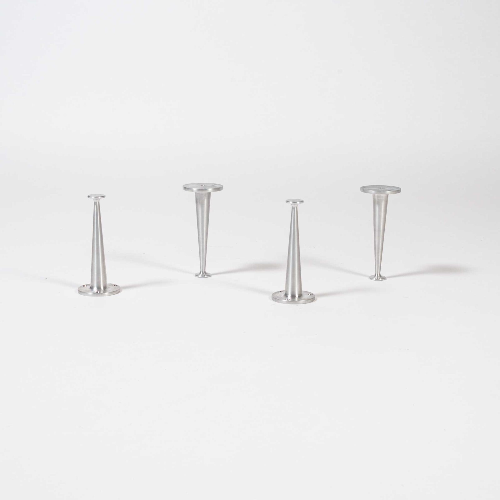 7 inch George Nelson Thin Edge Aluminum Legs 7 inch George Nelson Thin Edge Aluminum Legs