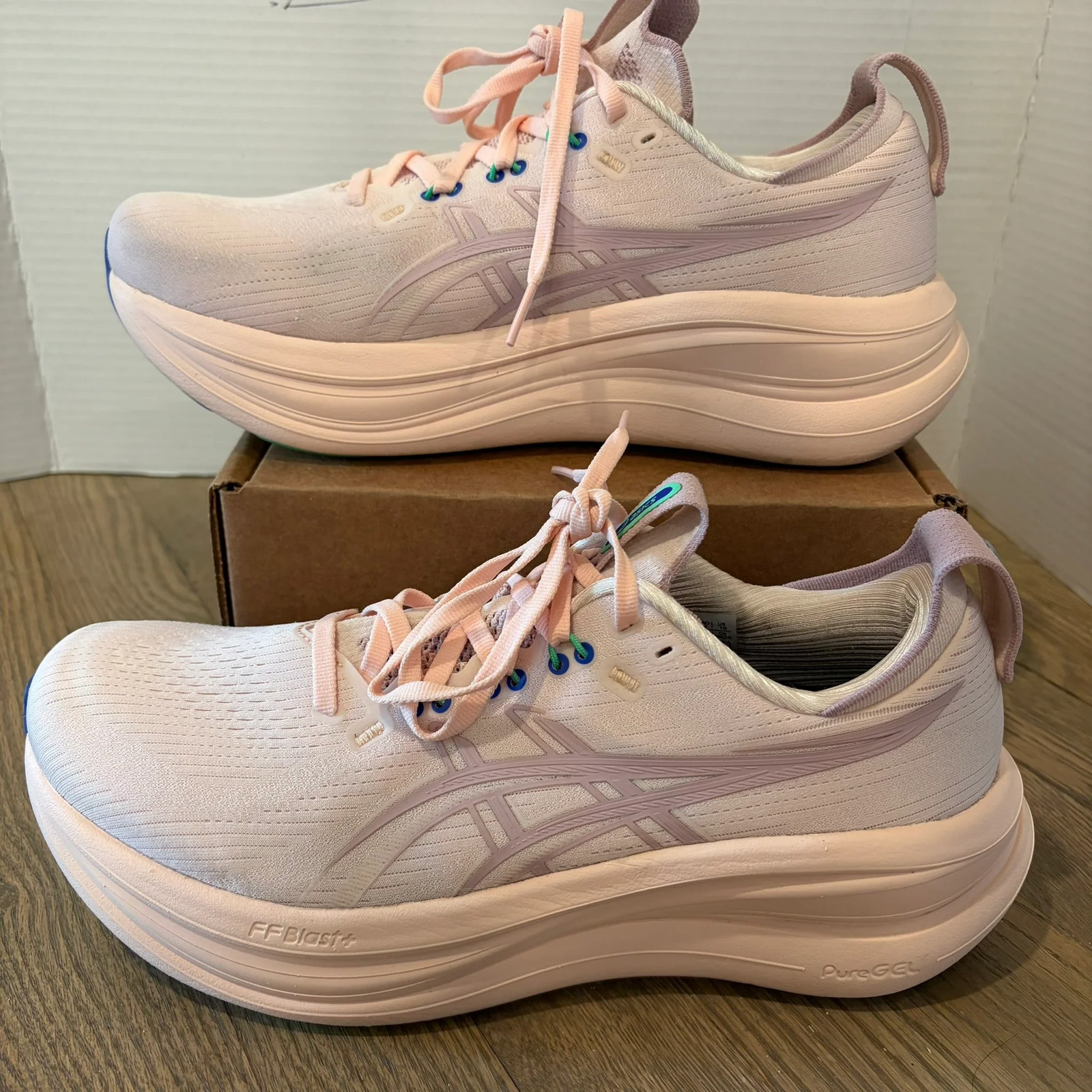 ASICS Nimbus 28 W10 Pink Excellent