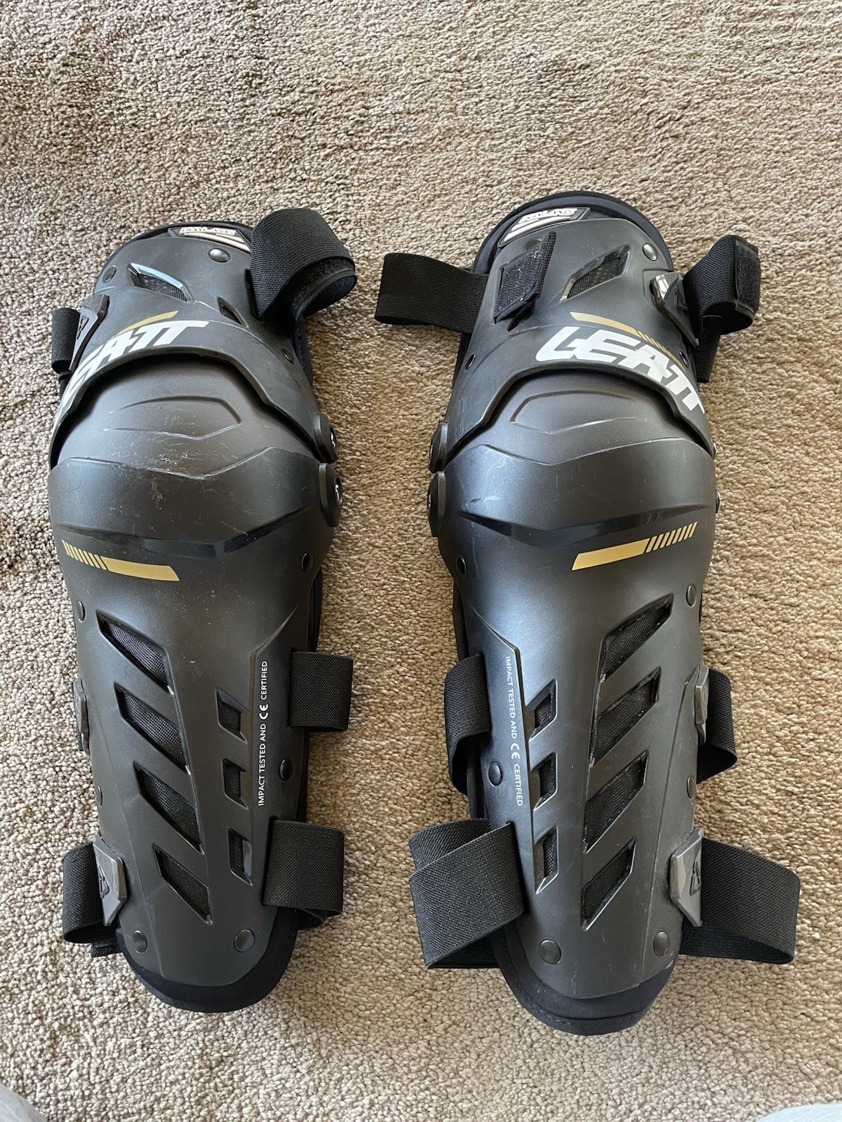 Leatt Dual Axis Knee Shin Guard Black L/Xl Knee Brace