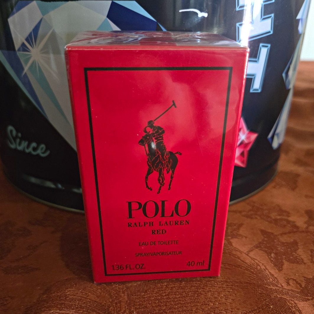Ralph Lauren Polo Red Eau de Toilette Spray 1.36 fl oz / 40 ml Ralph Lauren Polo Red Eau de Toilette Spray 1.36 fl oz / 40 ml