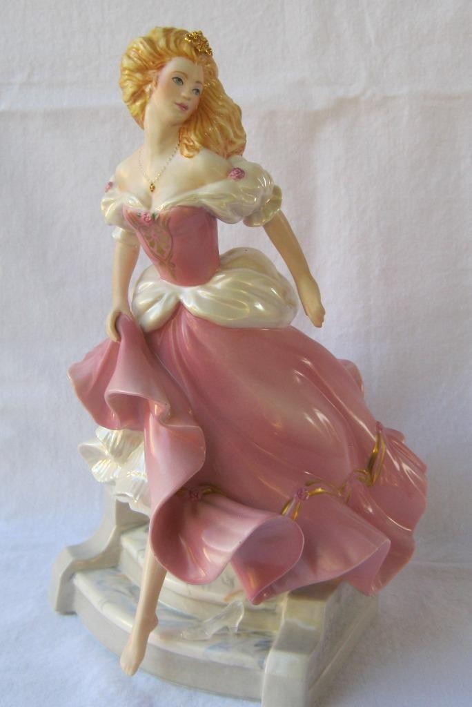 Original Large Franklin Mint CINDERELLA Princess Porcelain Figurine No 001