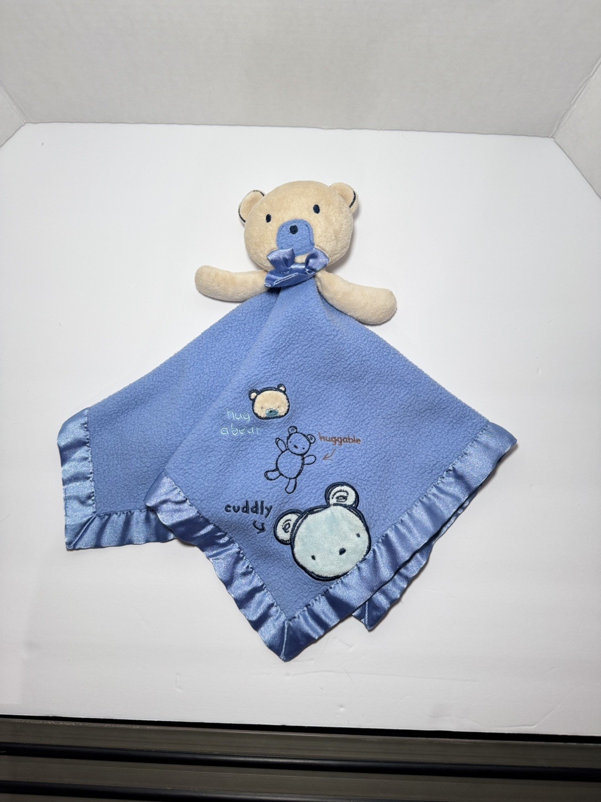 Carter's Classics Lovey Bear Plush Satin Trim Blanket Blue Hug A Bear Vintage Carter's Classics Lovey Bear Plush Satin Trim Blanket Blue Hug A Bear Vintage